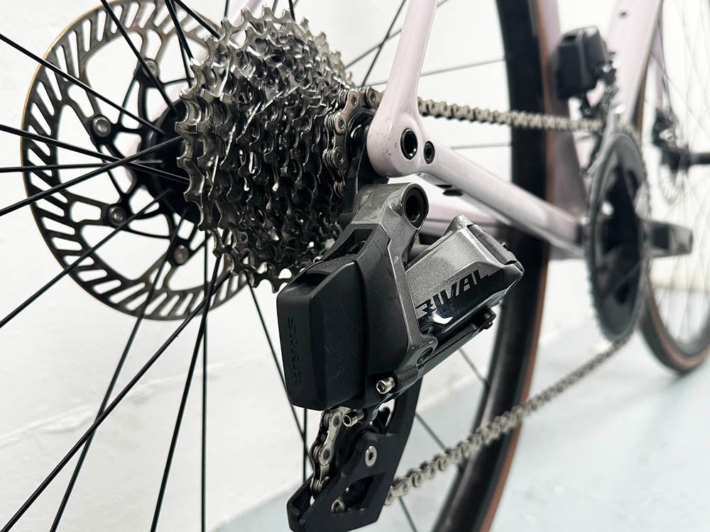 Specialized Aethos Pro Sram Force AXS Taille 56 / Roues Fulcrum Rapid Red 900