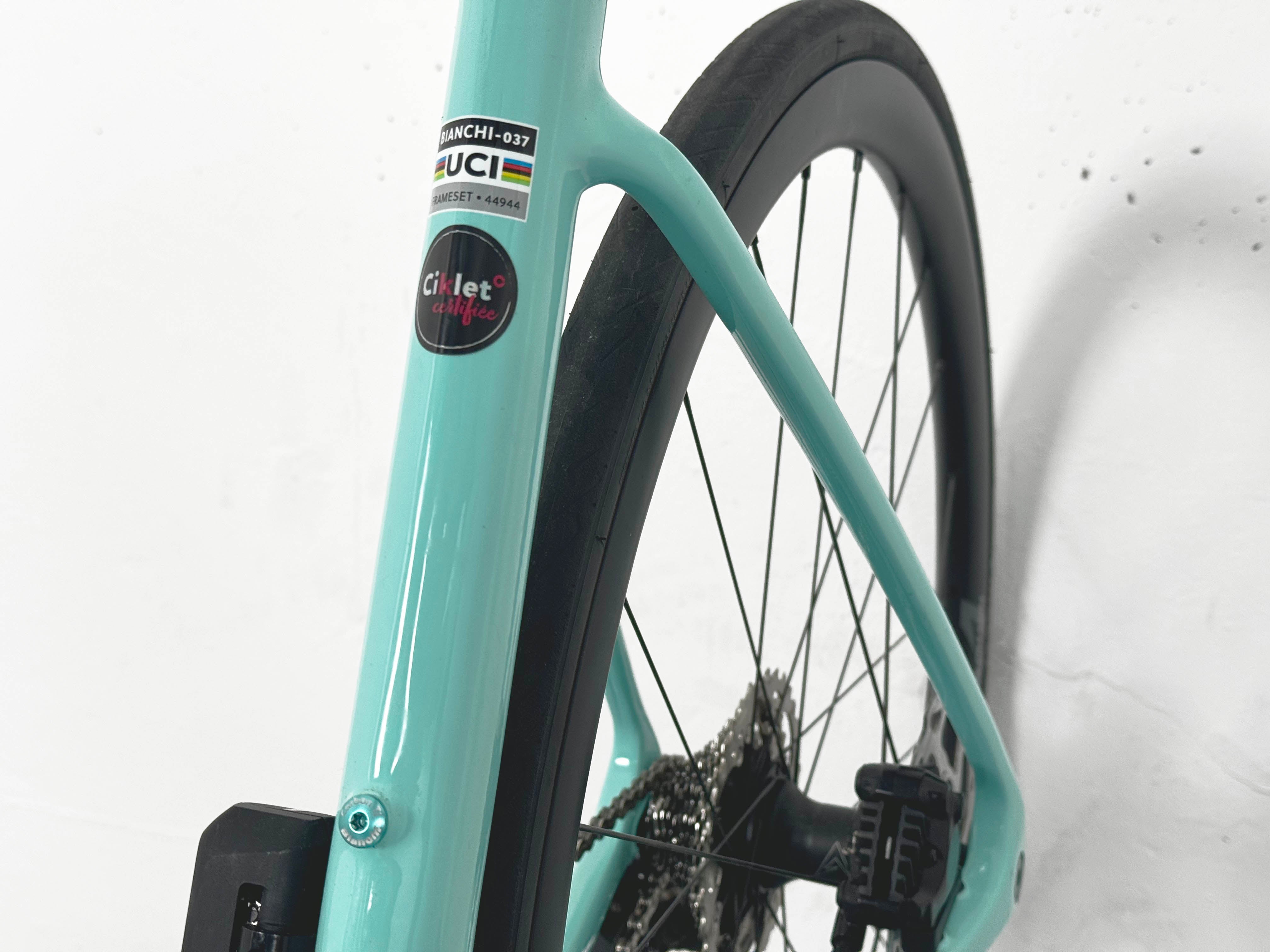 Bianchi Specialissima Shimano 105 di2 Taille 52 / Roues Carbon Velomann Palladium