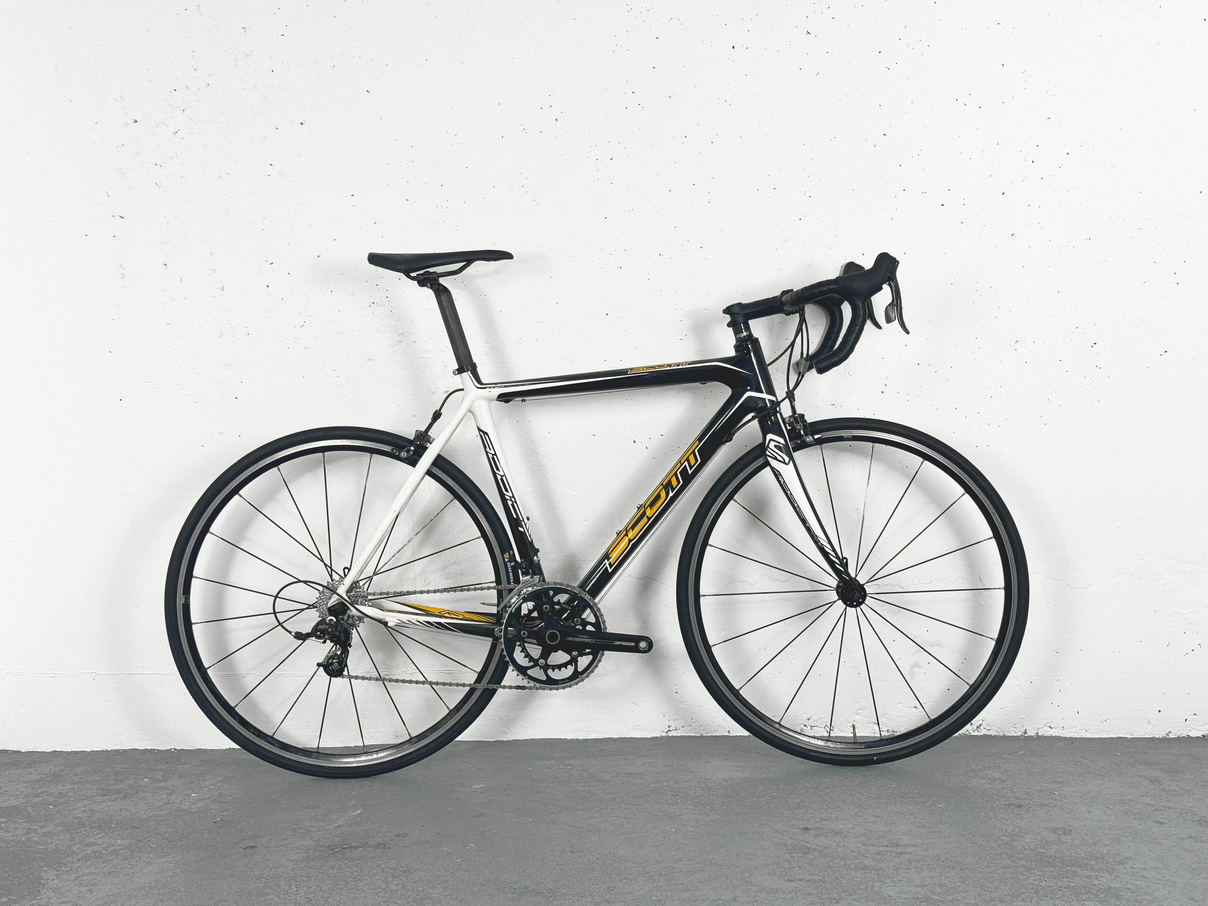 Scott Addict R4 Sram Rival Taille 54 / Roues Mavic Akisum One