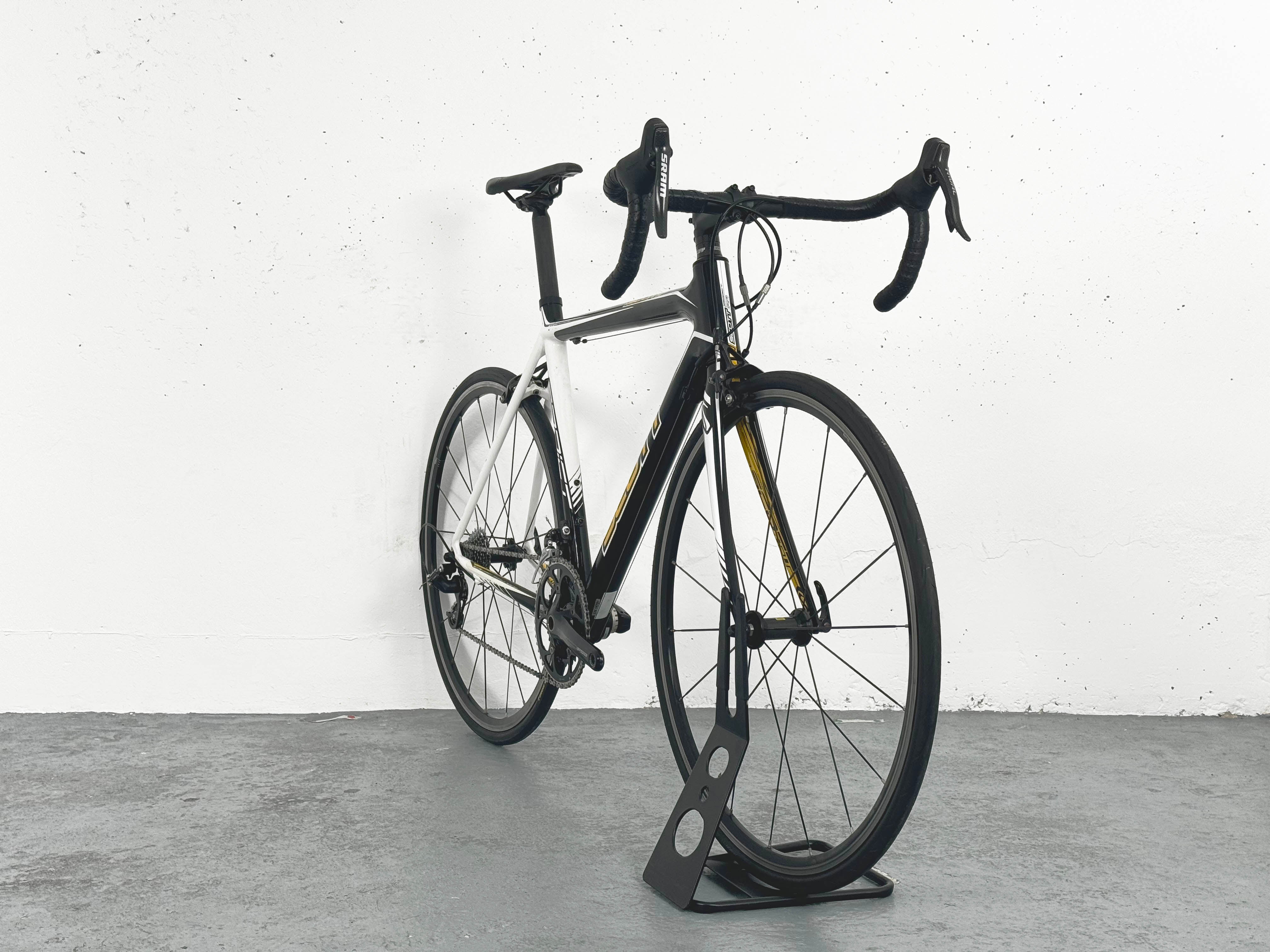 Scott Addict R4 Sram Rival Taille 54 / Roues Mavic Akisum One
