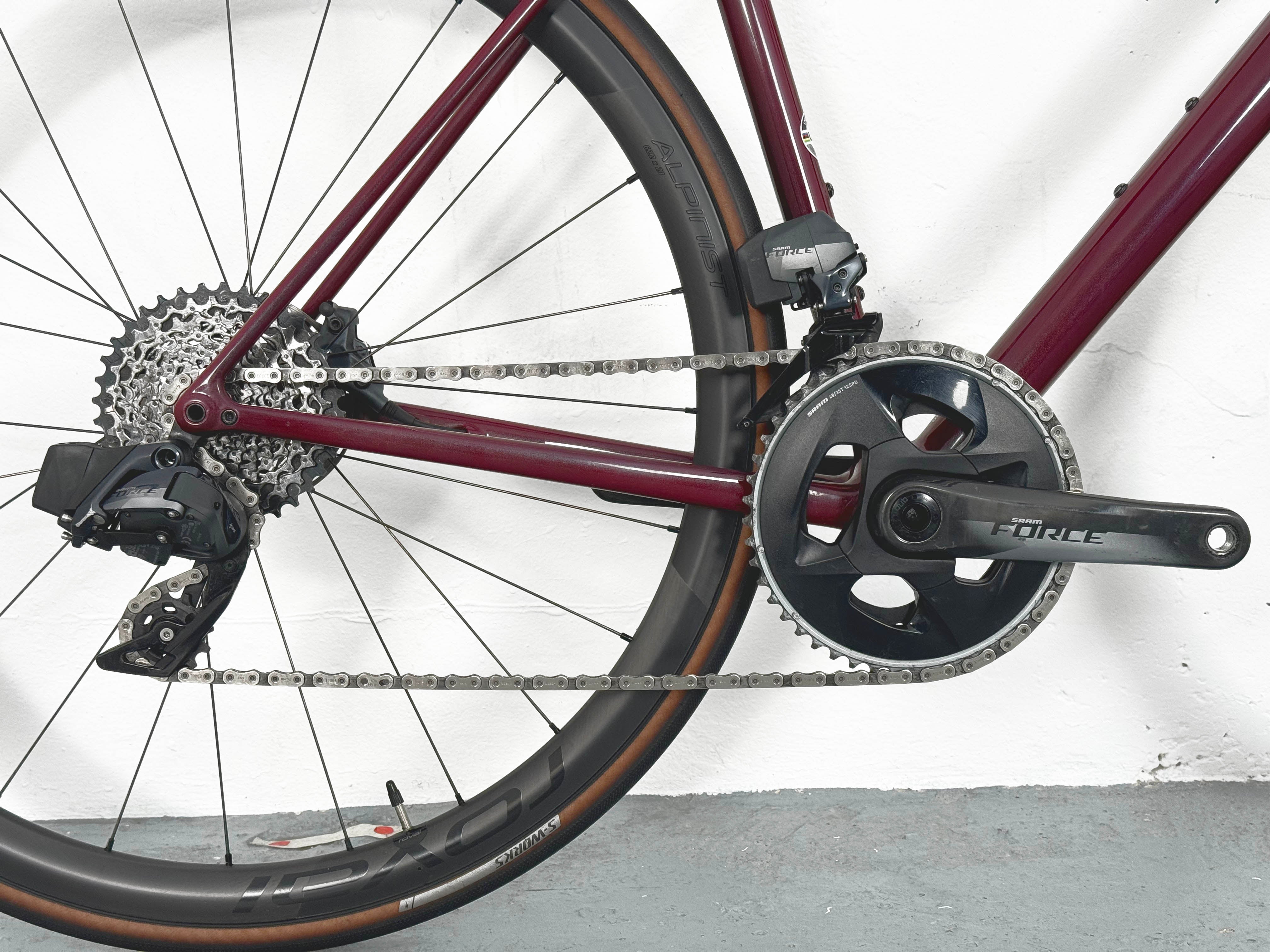 Spécialized Aethos S-Works Sram Force AXS Taille 54 / Roues Roval Alpinist