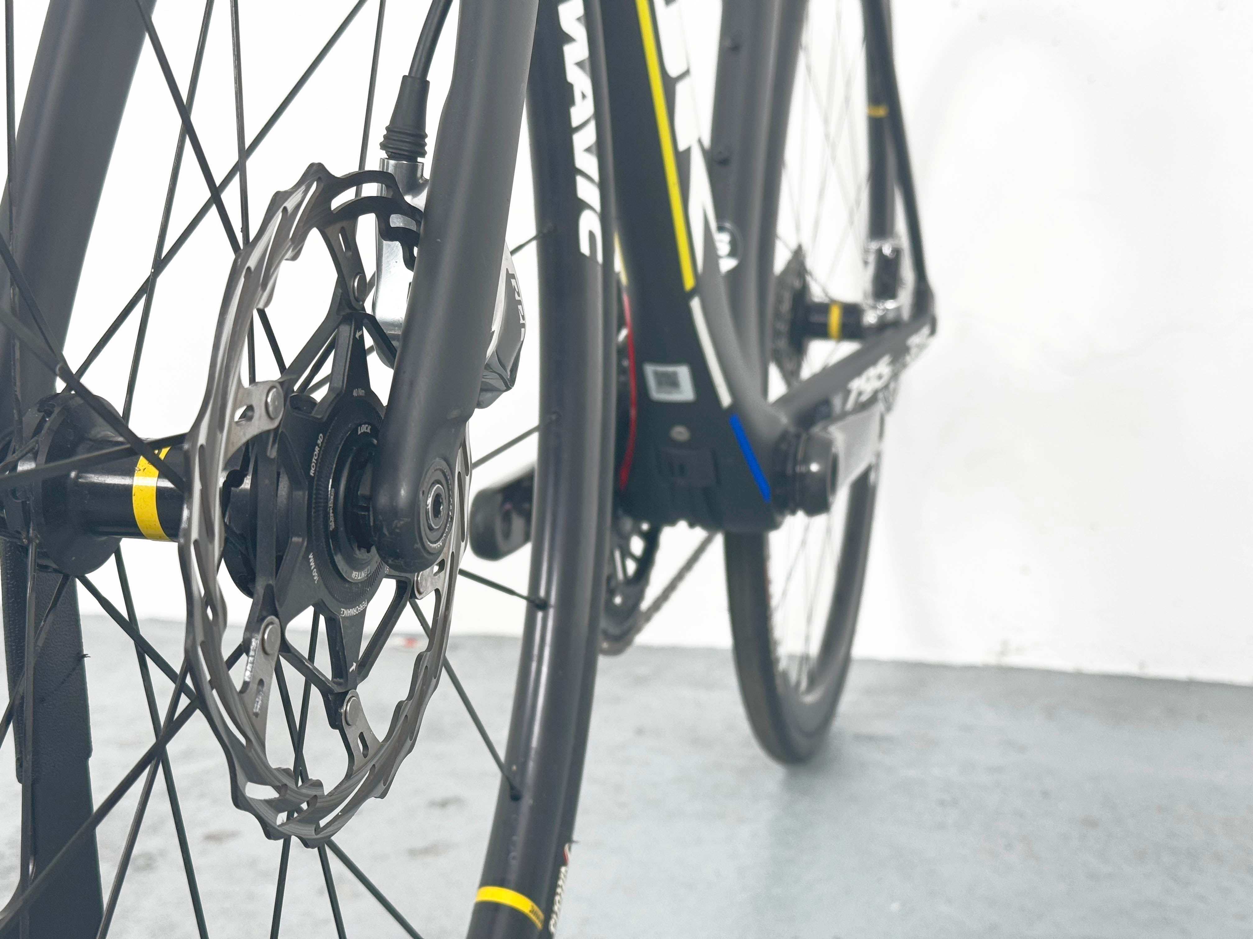 Look 795 Blade RS Sram Red AXS Taille S / Mavic Ksyrium 30 Disc