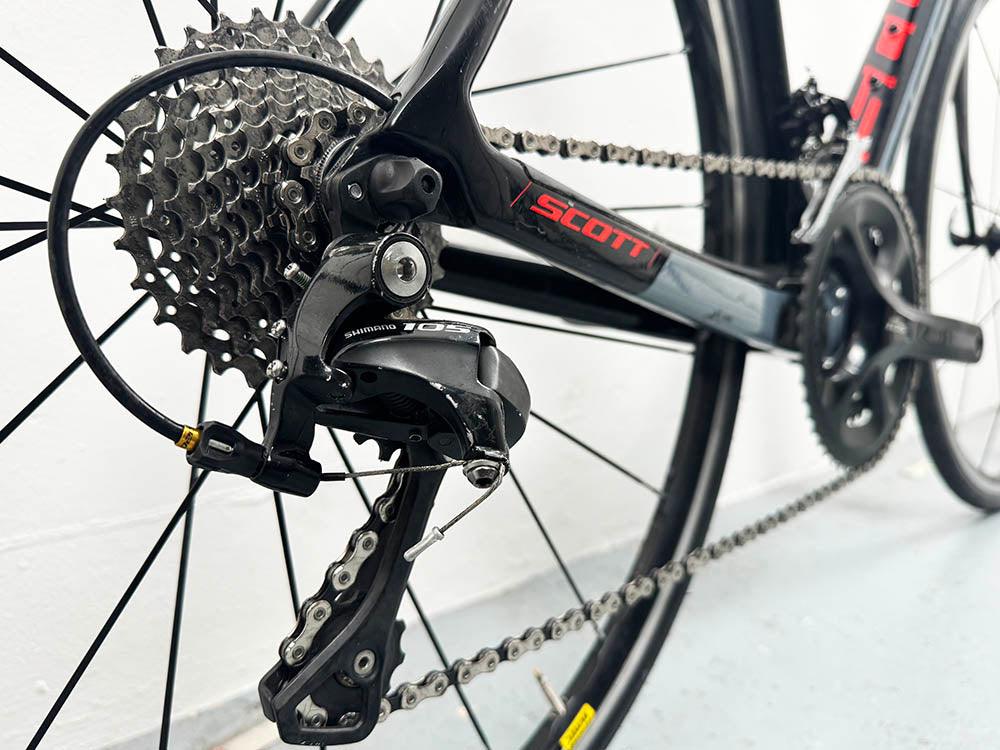 Scott Addict 20 2021 Shimano 105 11v taille M / Roues Mavic Ksyrium Ust