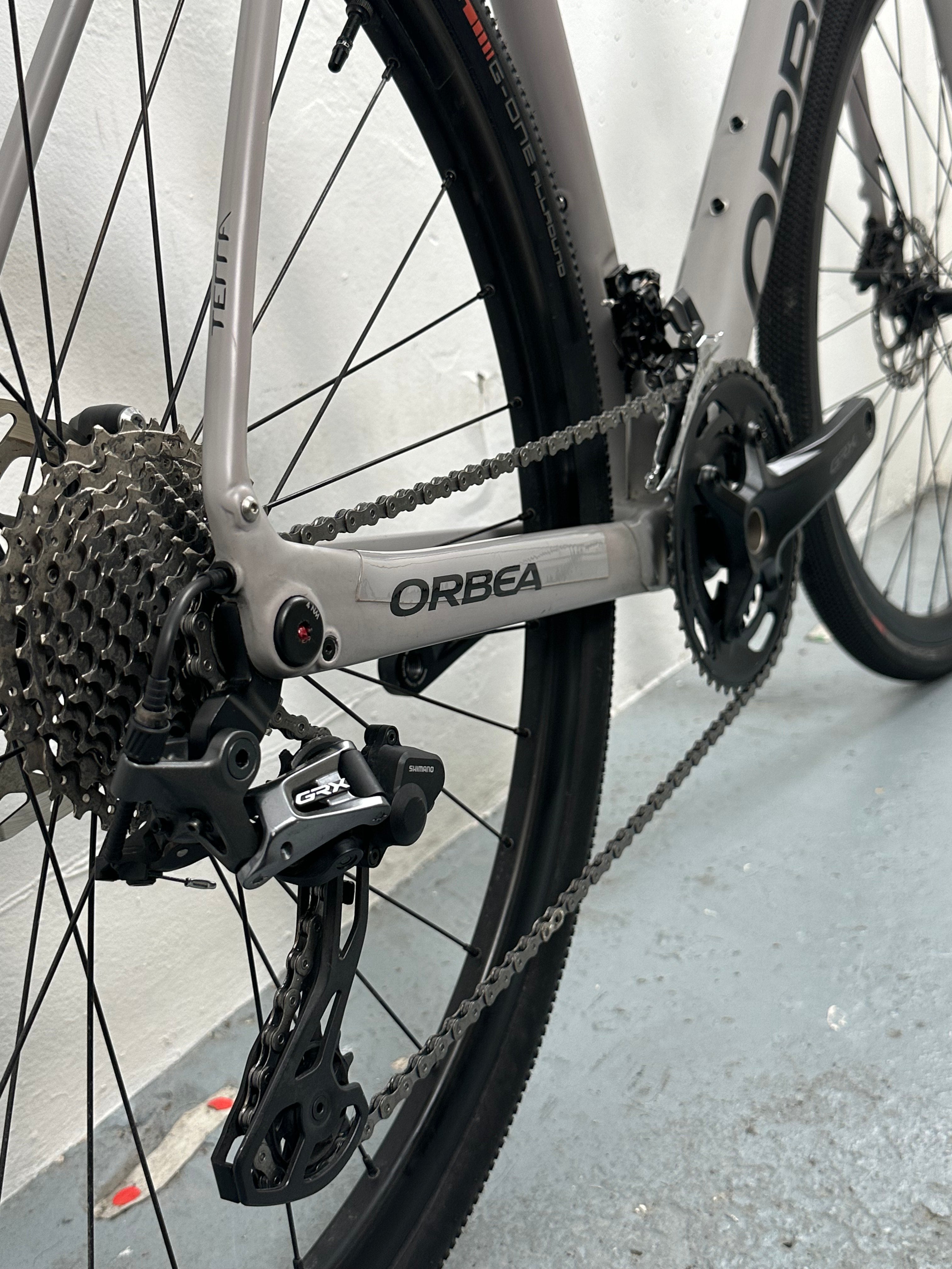 Orbea Terra H30 Taille L Shimano GRX RX400 / Roues Blackjack Alloy 6063