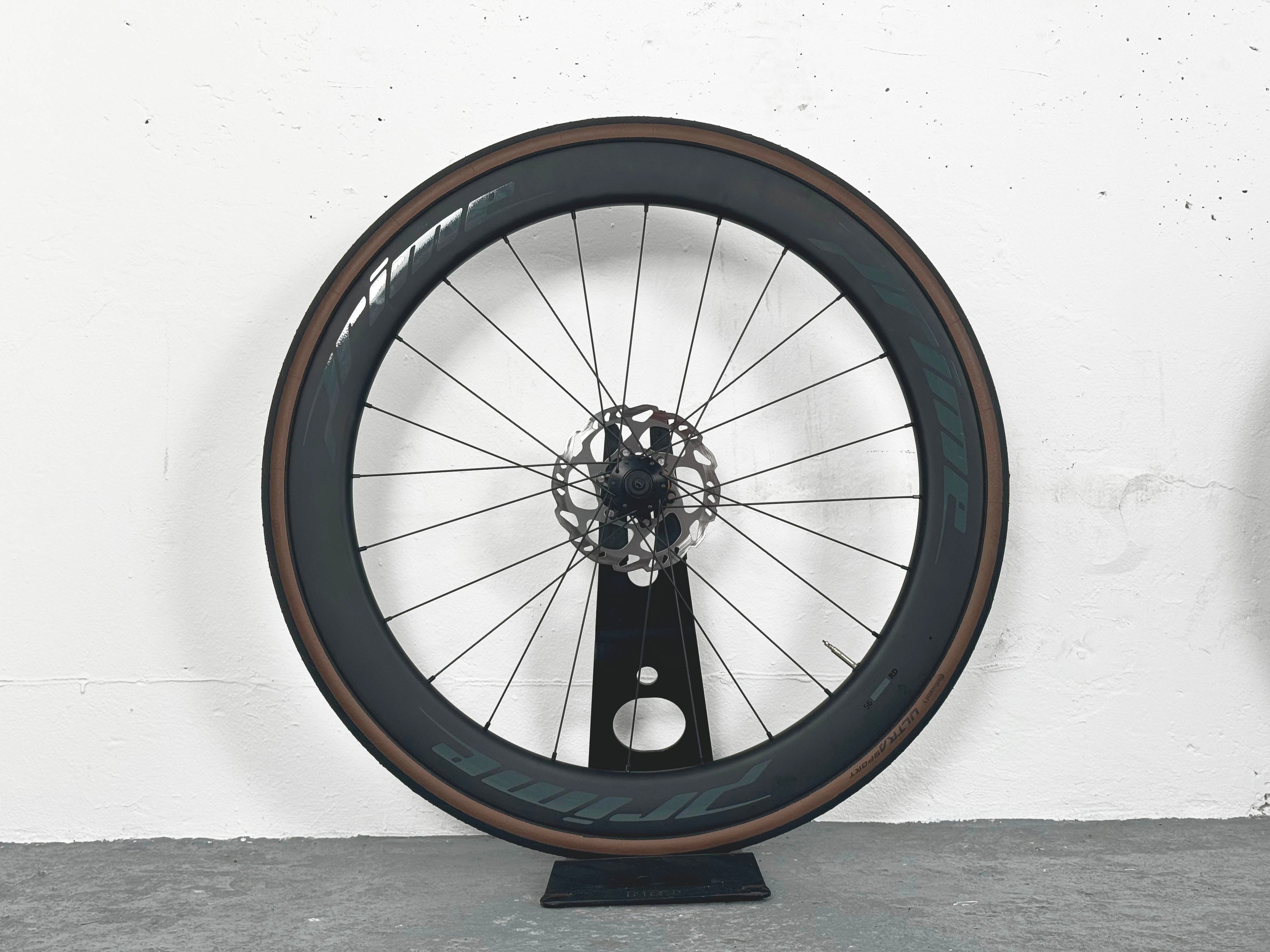 Paire de roue Prime RD-56 Carbon à disque pneus