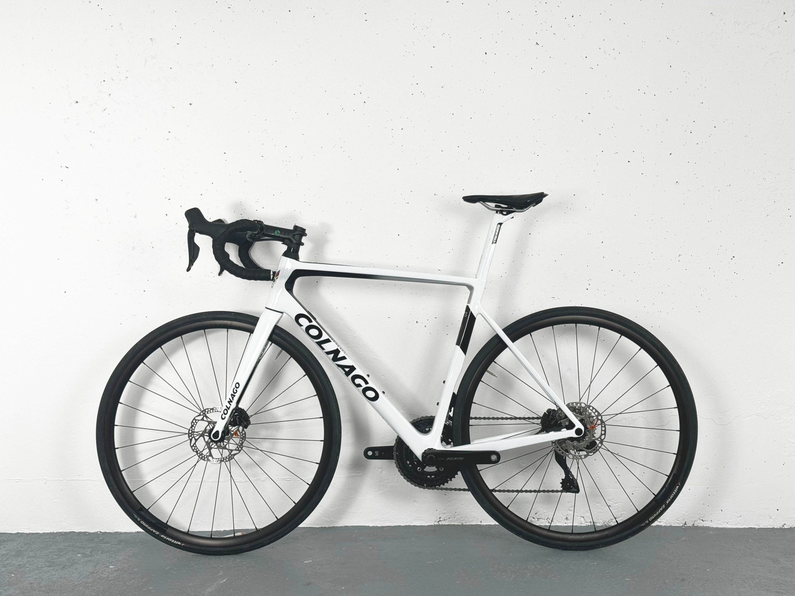 Colnago V3 52s Shimano 105 Di2 12s Taille 54 / Roues Rodi FW Disc