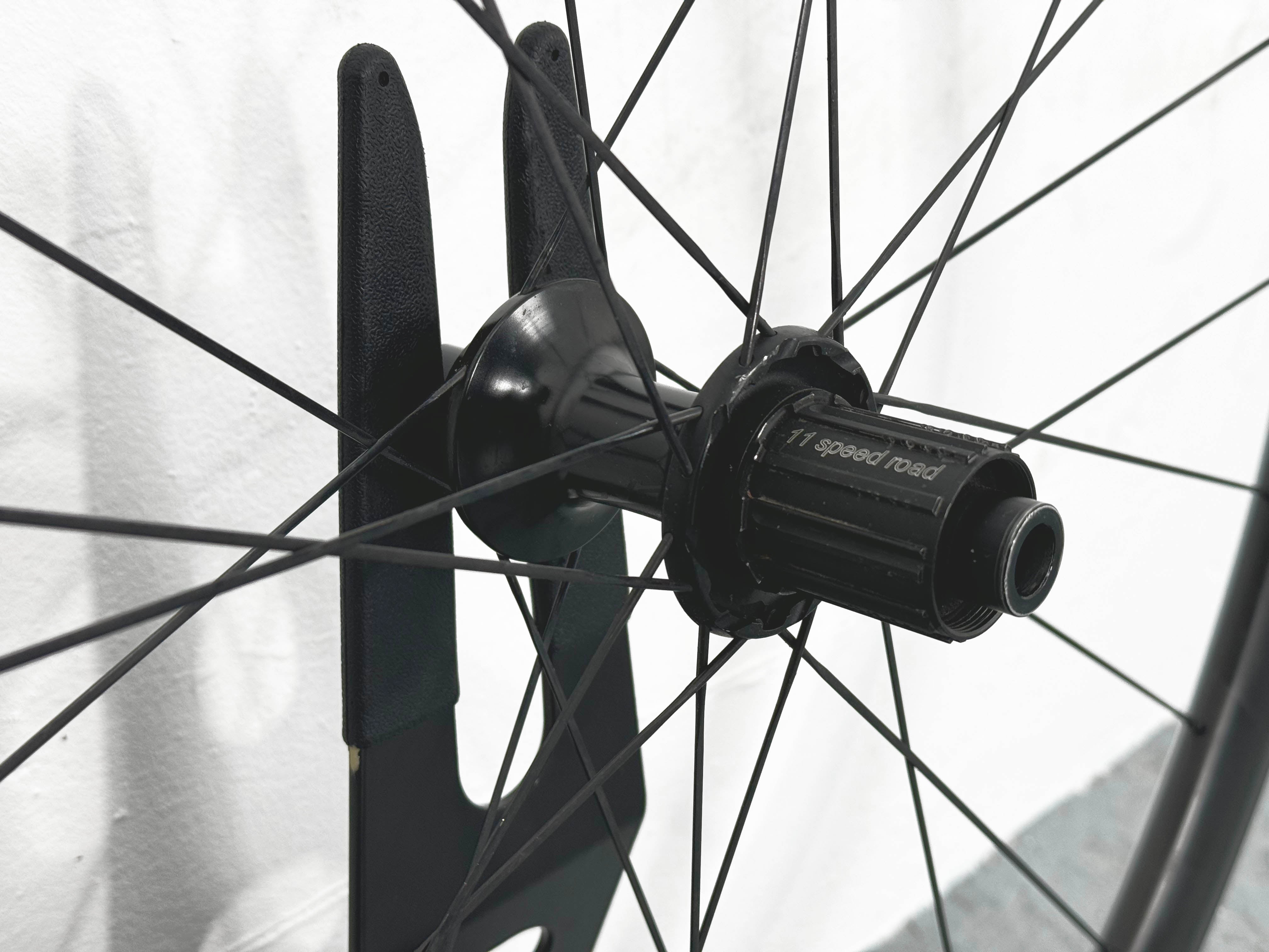 Paire de roue Roval Alpinist CLX 622x21 Carbon à disque pneus