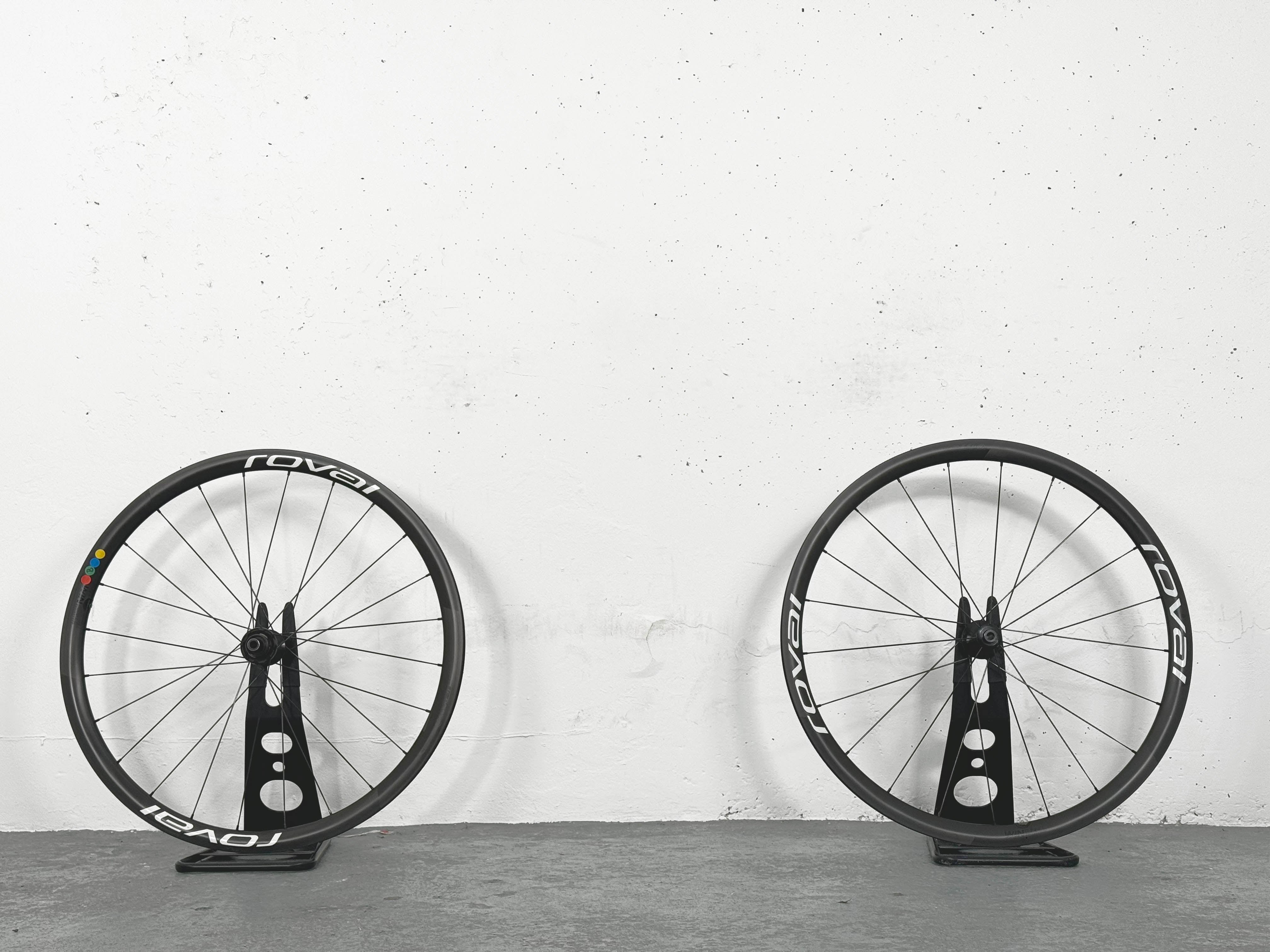 Paire de roue Roval Alpinist CLX 622x21 Carbon à disque pneus