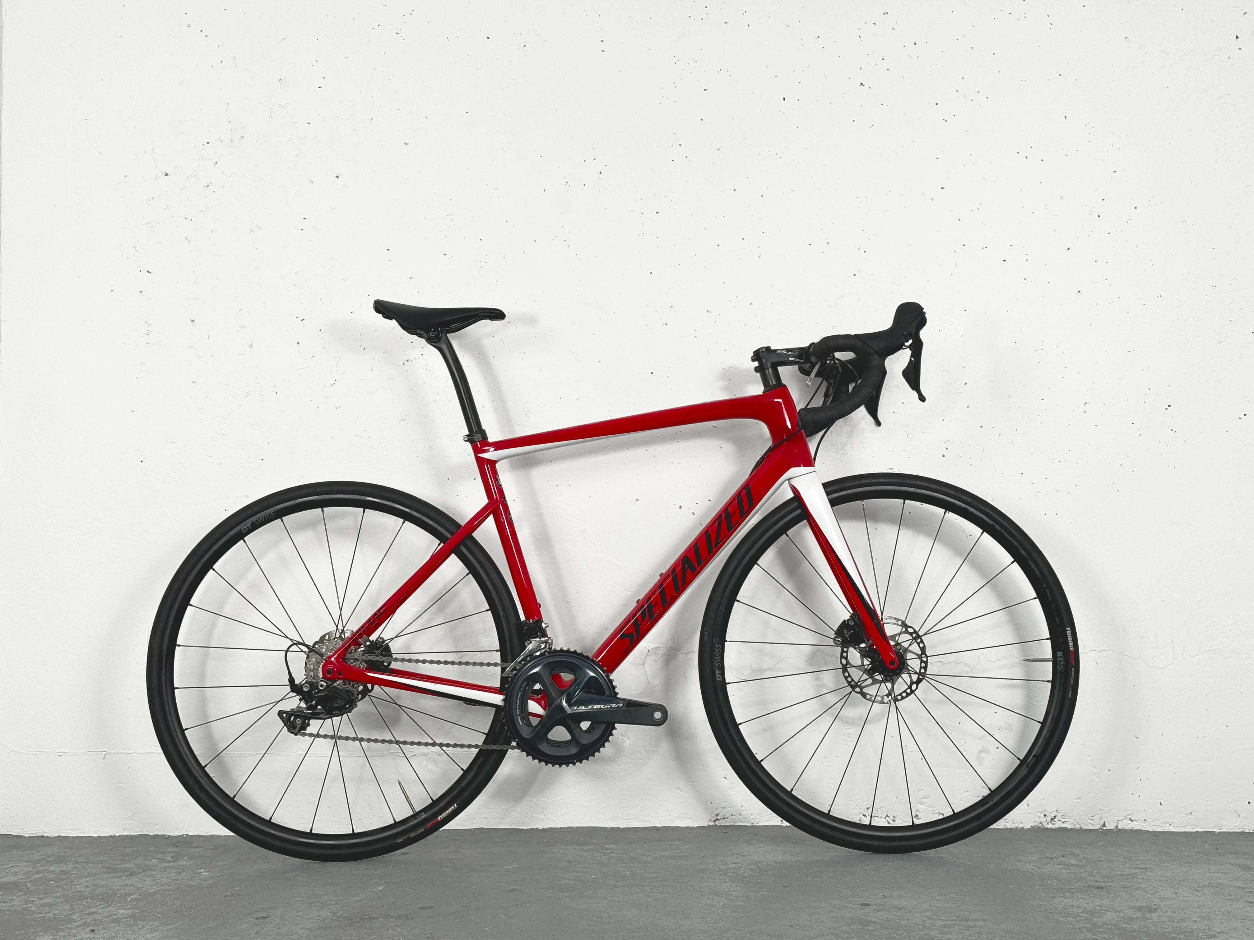 Specialized Tarmac SL6 Sport Shimano 105 Disc Taille 56 / Roues DT Swiss R470 Carbon