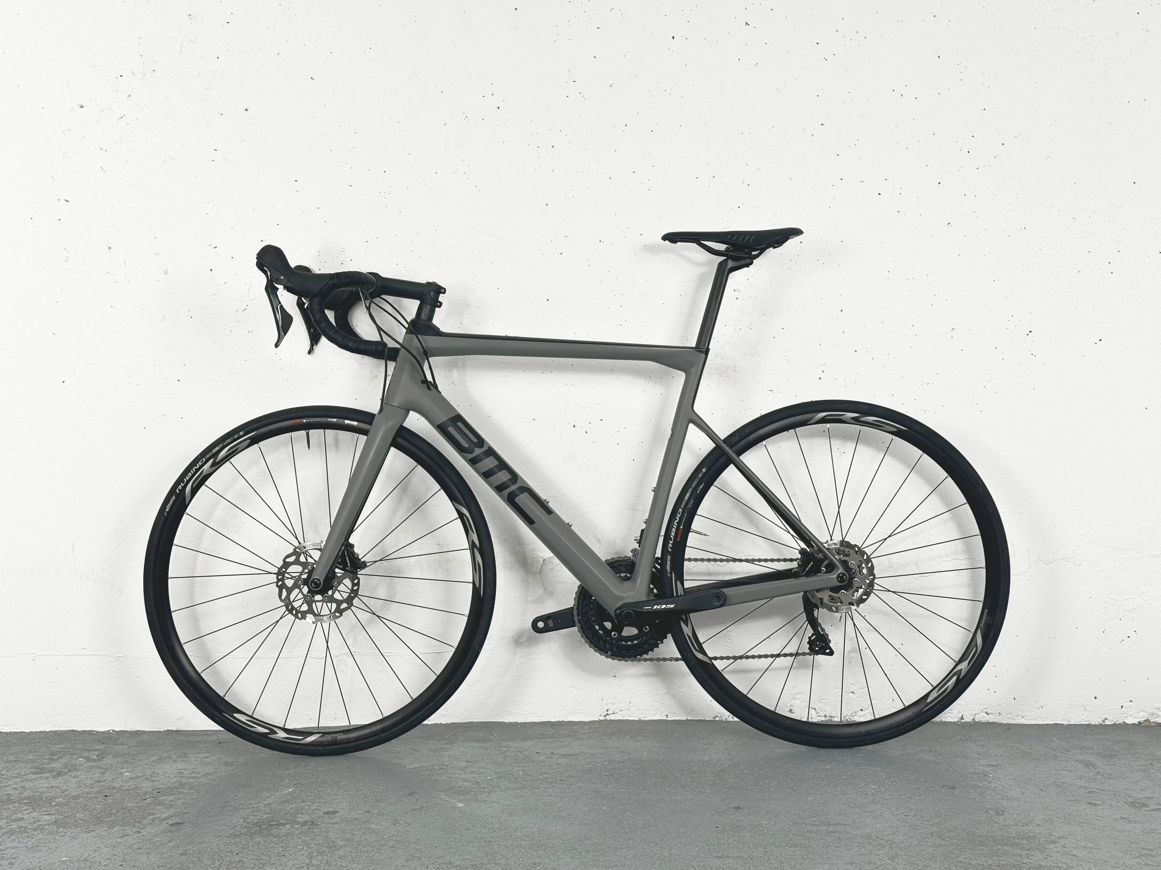 BMC TeamMachine SLR02 Three Shimano 105 Taille 56 / Roues Shimano RS Aluminium