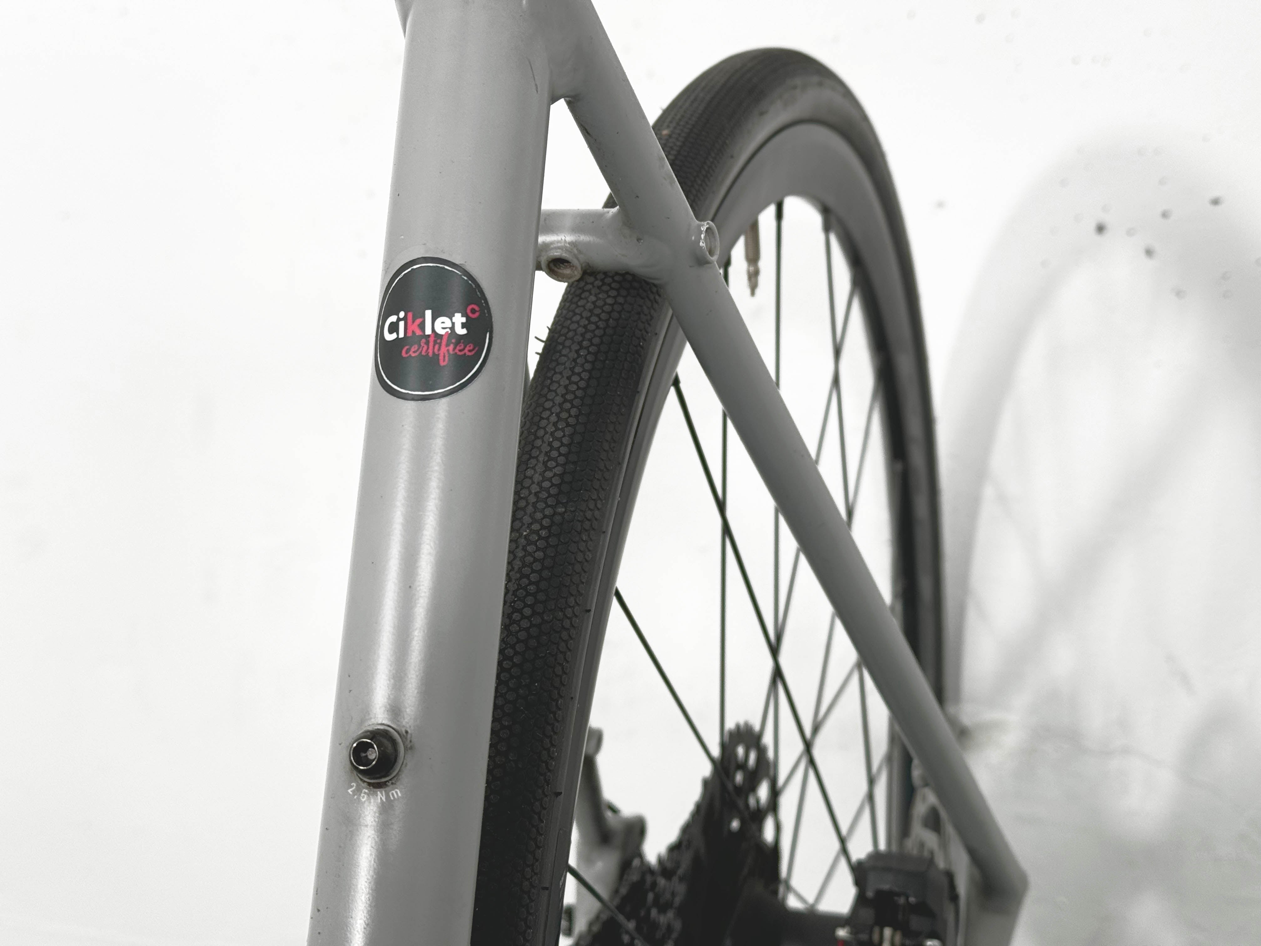 Canyon Roadlite R092 Sram Apex 11v Taille 51 / Roues FULCRUM RACING 6