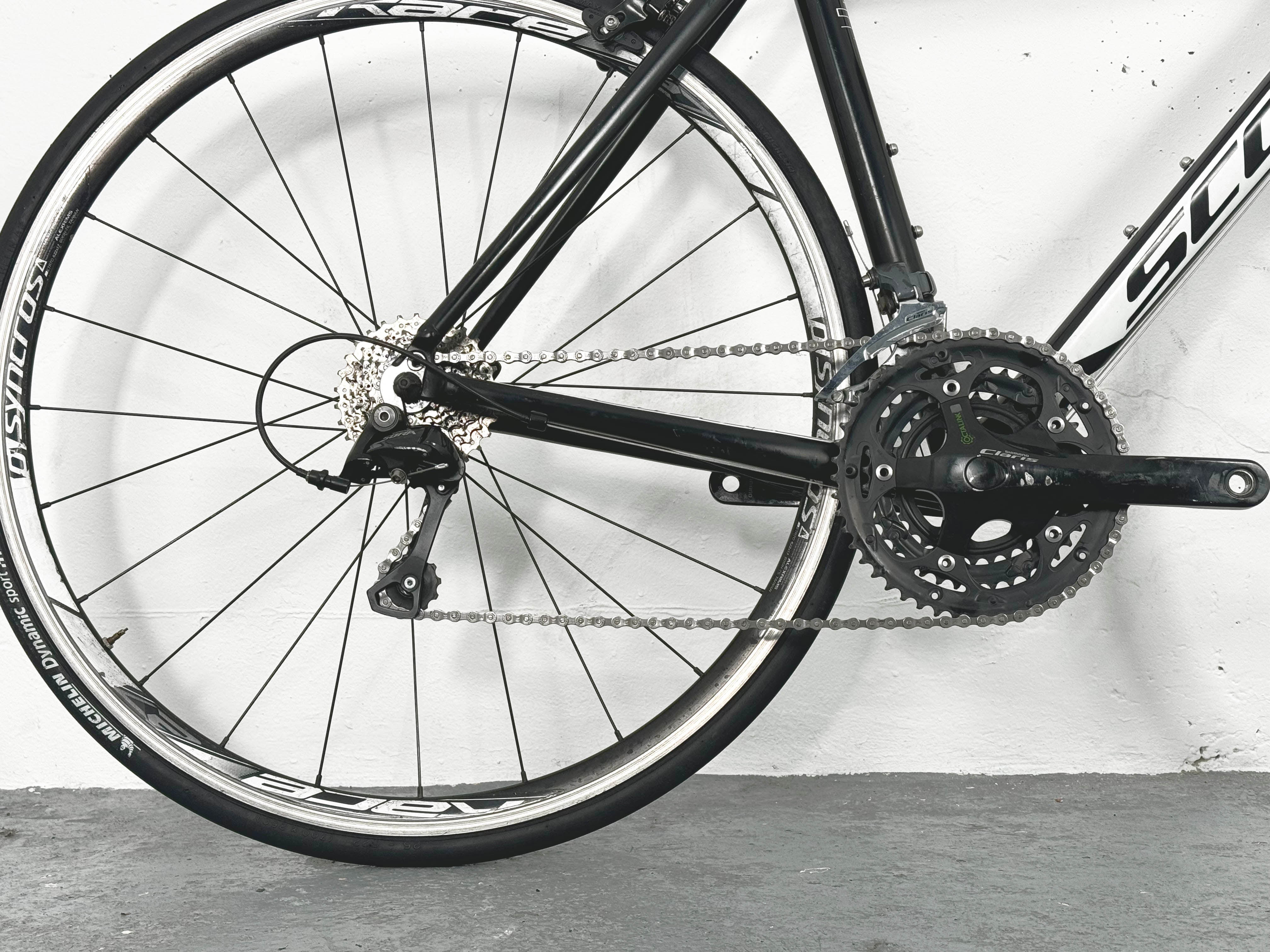 Scott SPEEDSTER 50 Shimano Claris Taille 52 / Roues Syncros Race