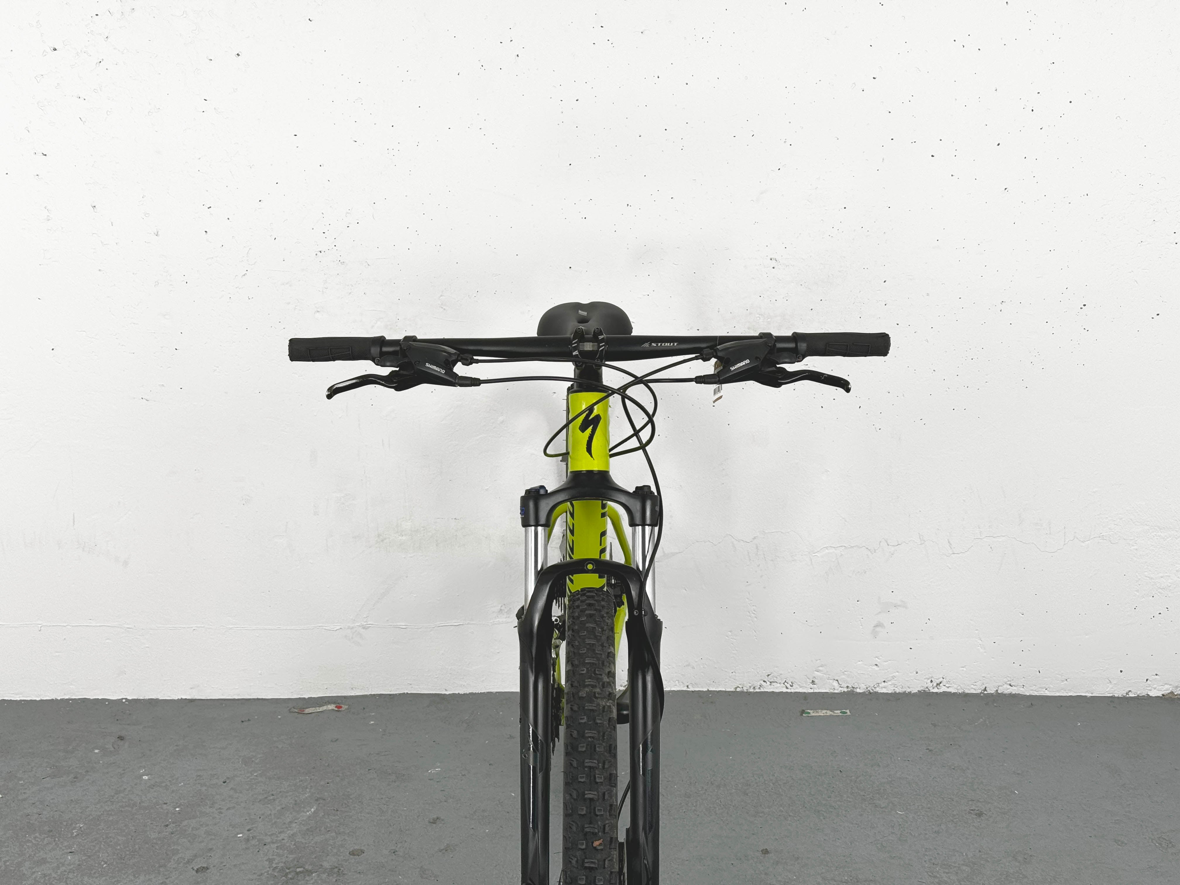 Specialized Rockhopper Shimano Altus Taille S / Roues Shimano