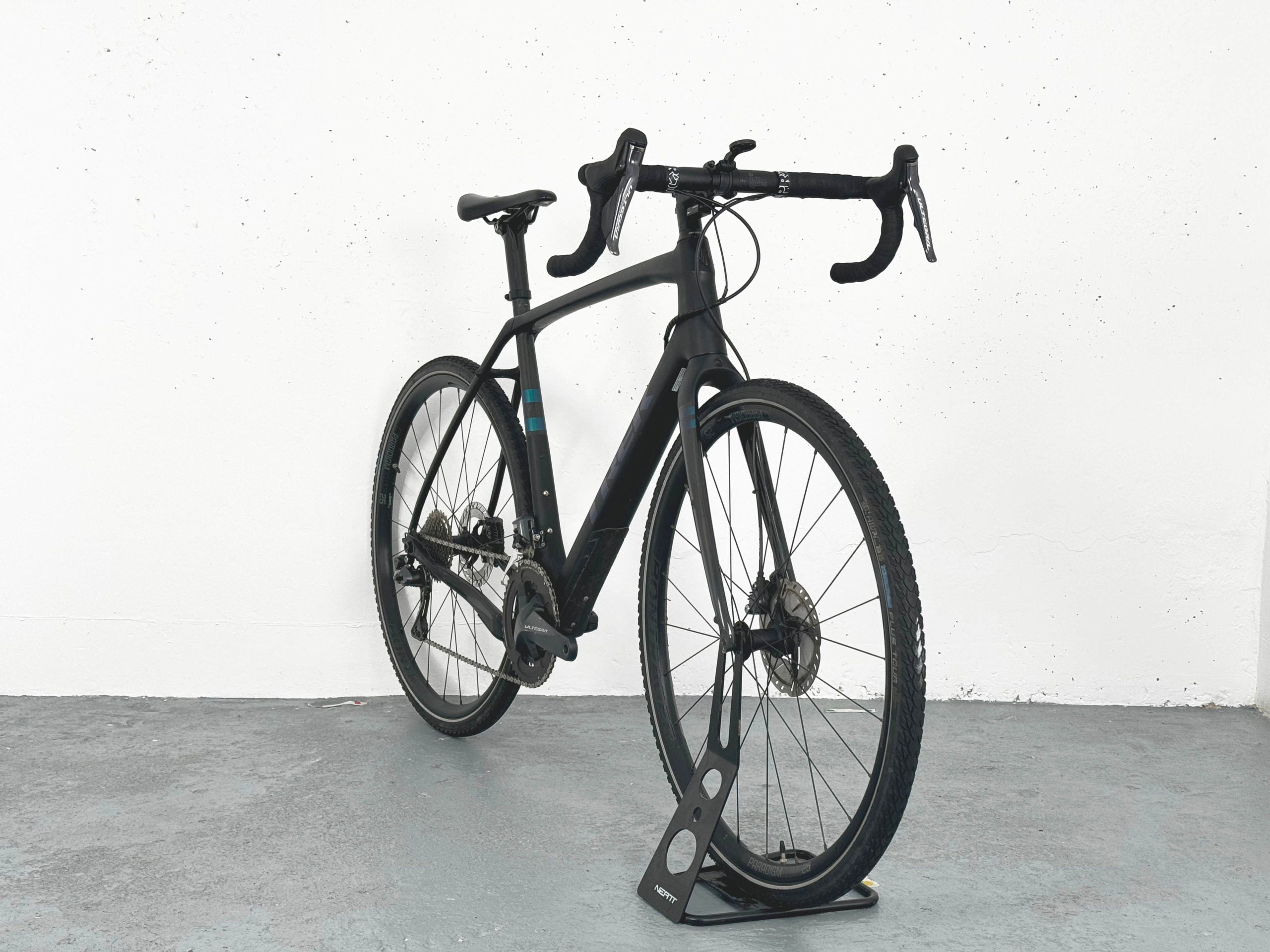 Trek Checkpoint SL Shimano Ultegra Di2 Taille 56 / Roues Bontrager Paradigm Comp 25