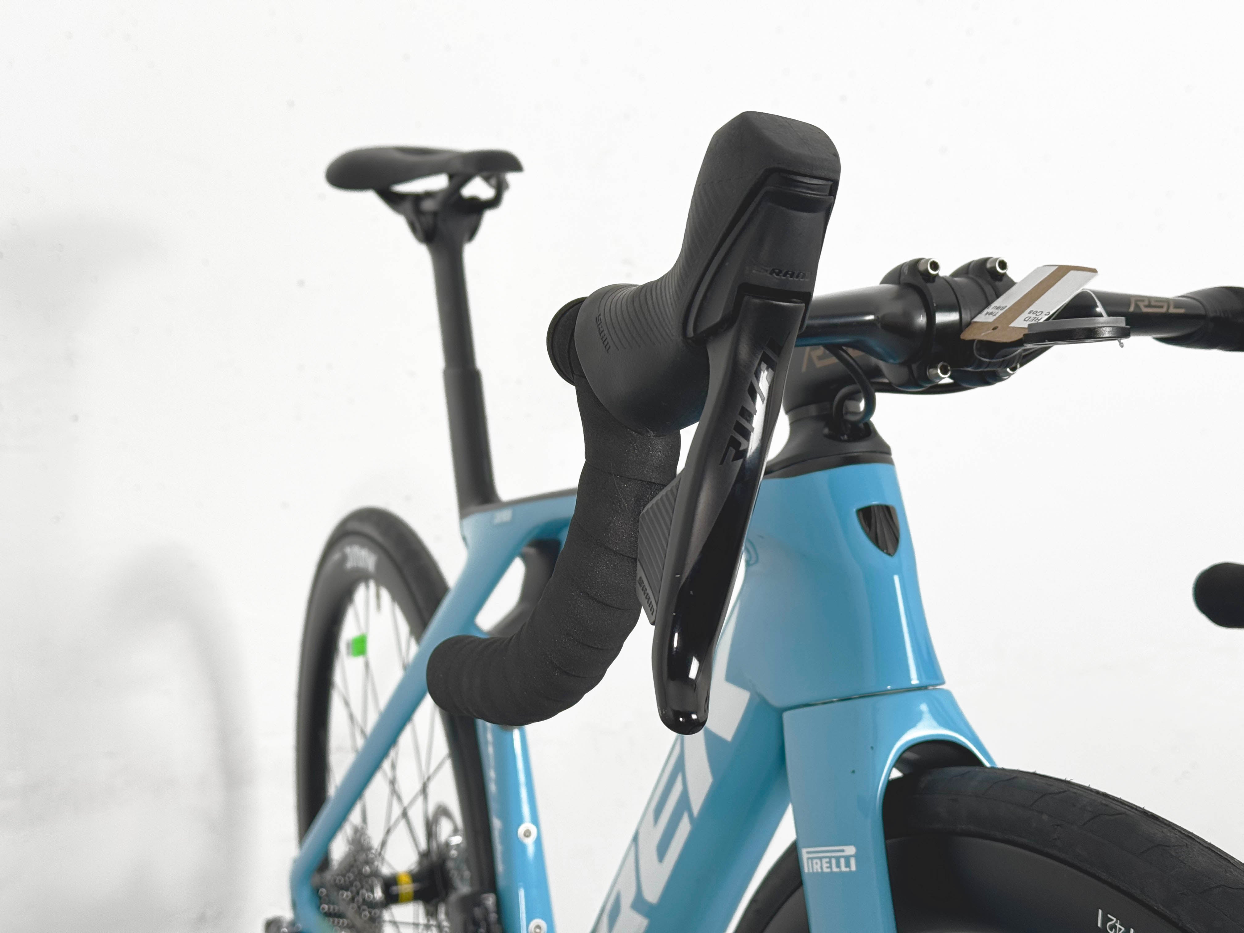 Trek Madone SLR 9 gen 7 Sram Red AXS Taille 52 / Roues Mavic Cosmic SL 42