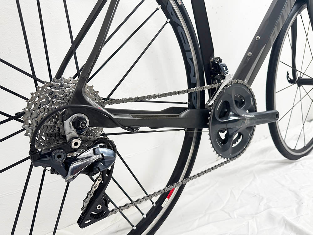 B'Twin Facet 5 Shimano Ultegra Taille 57 / Roues Campagnolo Shamal