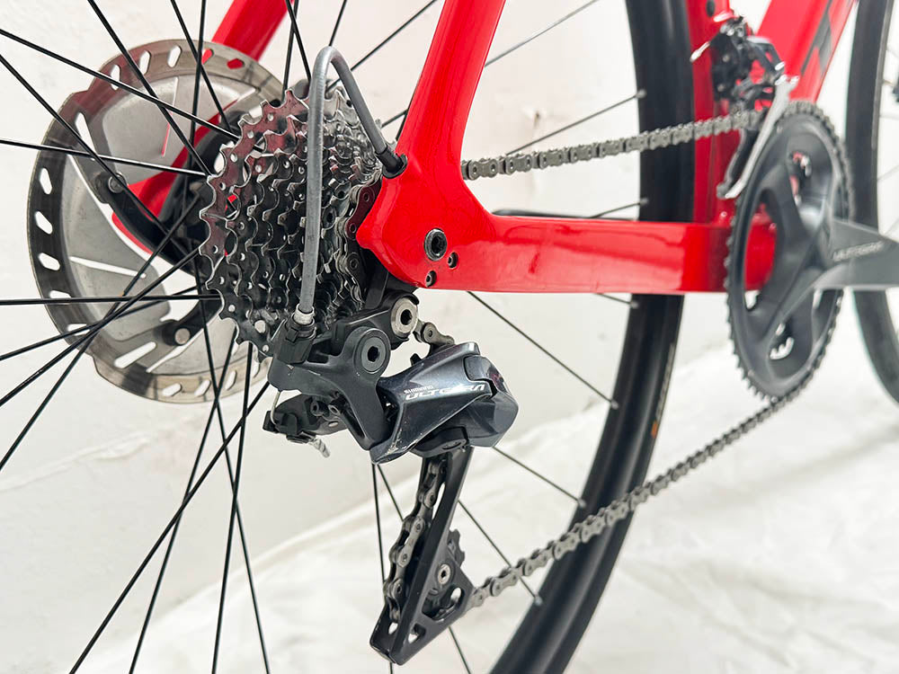 Trek Madone SL 6 Shimano Ultegra Taille 60 / Roues Syncros