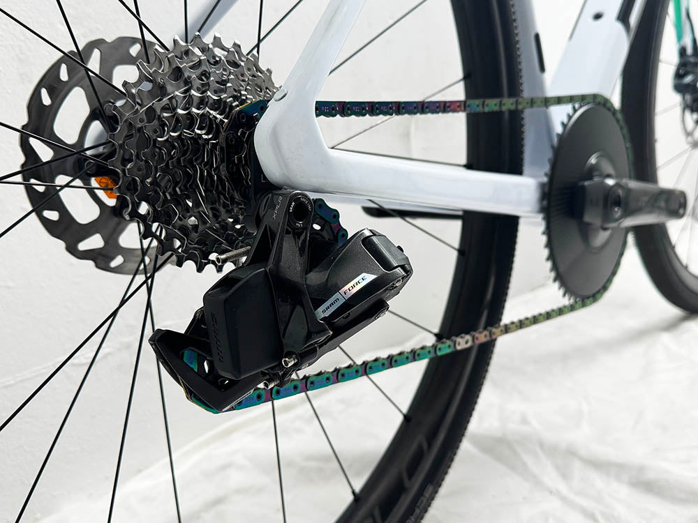 BMC Kaius 01 Sram Force AXS Taille 56 / Roues Campagnolo Levante Carbon