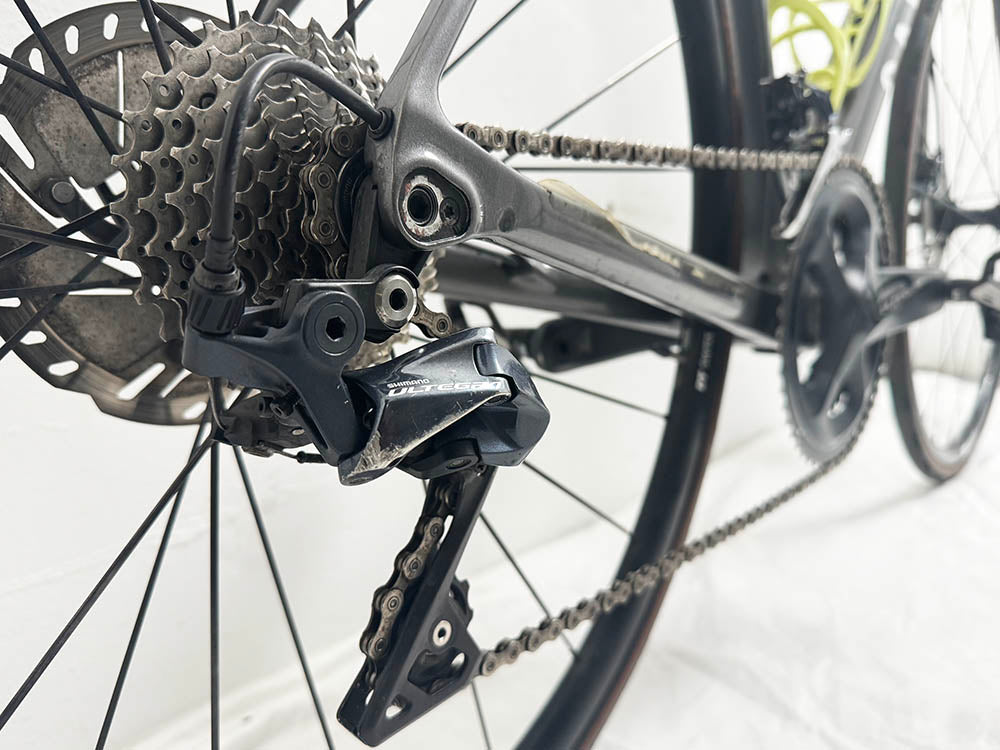 Dépôt vente Canyon Ultimate CF SL Shimano ultegra Taille 54 / Roues DT Swiss P1800 Spline