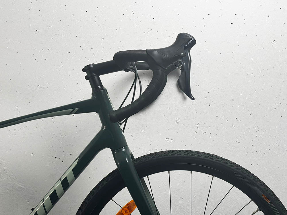 Giant Revolt 2 Shimano Sora Taille L / Roues Giant S-X2 Disc