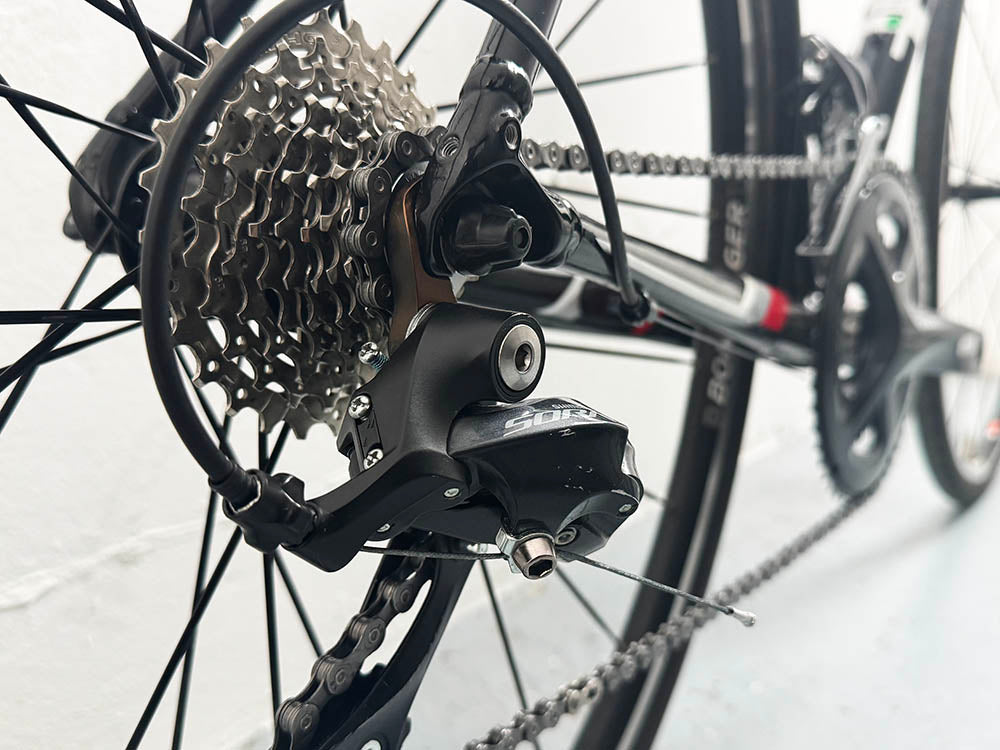 Trek Domane AL3 Shimano Sora Taille 54 / Roues Bontrager TLR