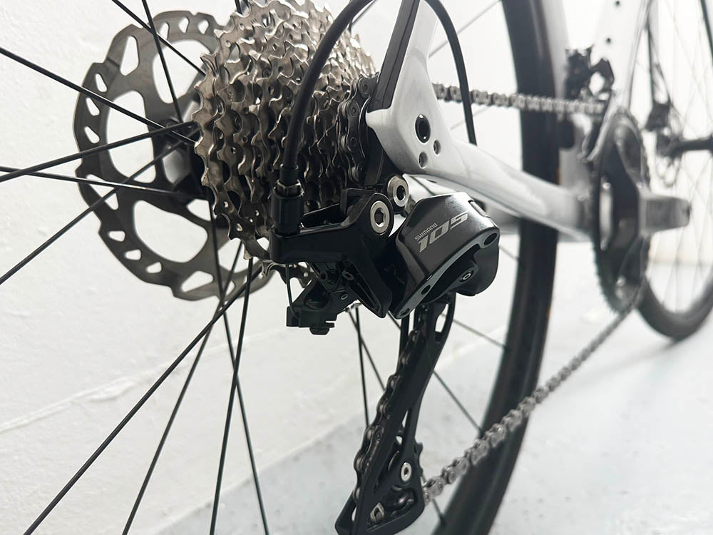 Trek Emonda SL 5 Shimano 105 12v Taille 56 / Roues Bontrager Paradigm SL