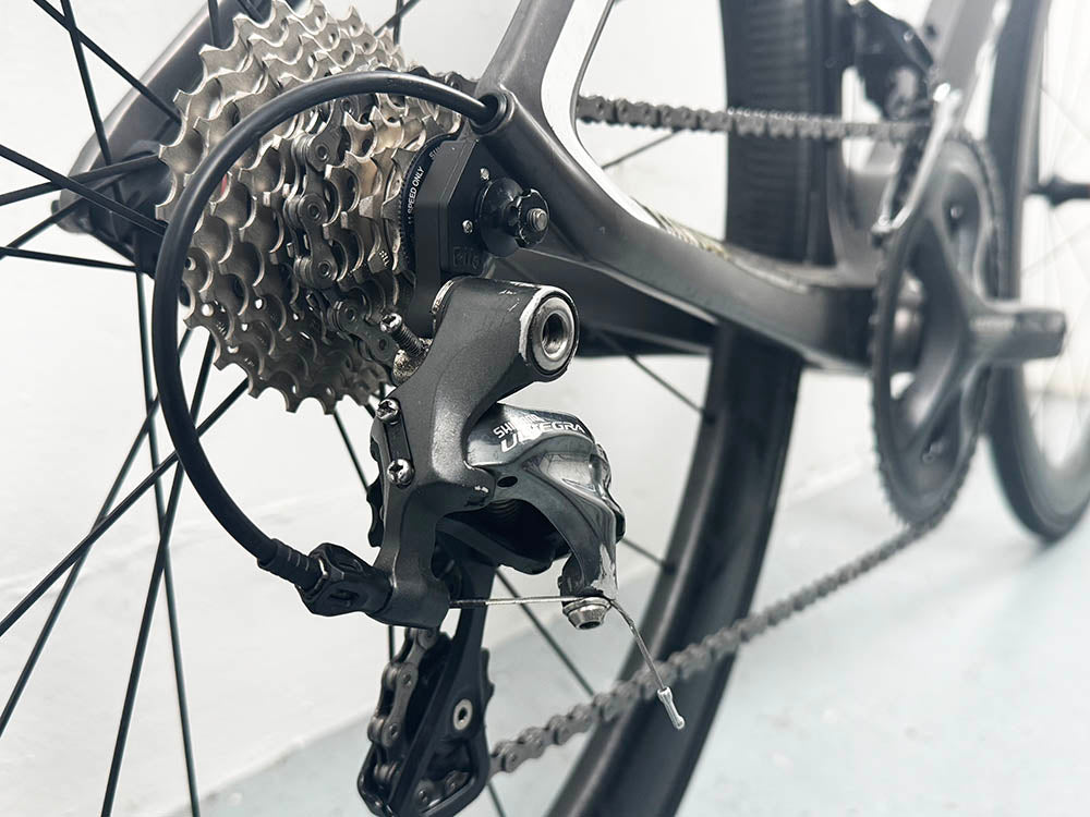 Canyon Speedmax CF 7.0 SL Shimano Ultegra Taille 55 / Roues Legend Wheels RS