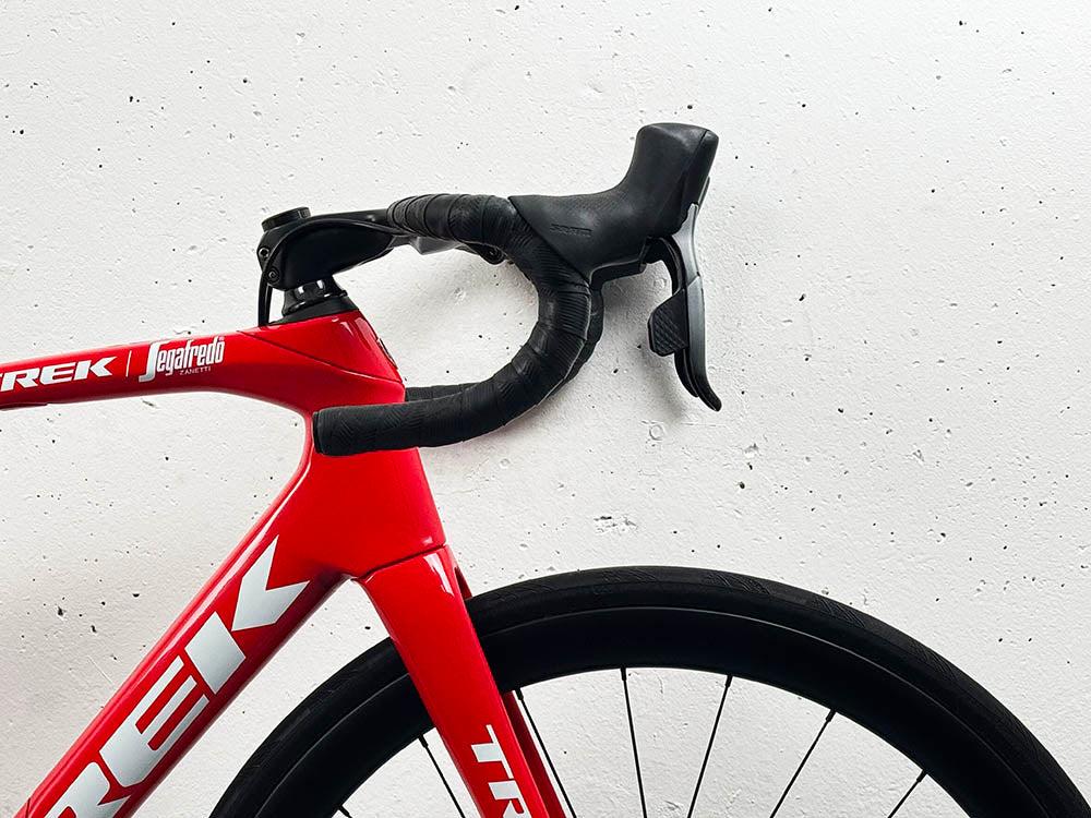 Trek Domane SLR 9 Sram Force AXS Taille 54 / Roues Mavic Cosmic S42