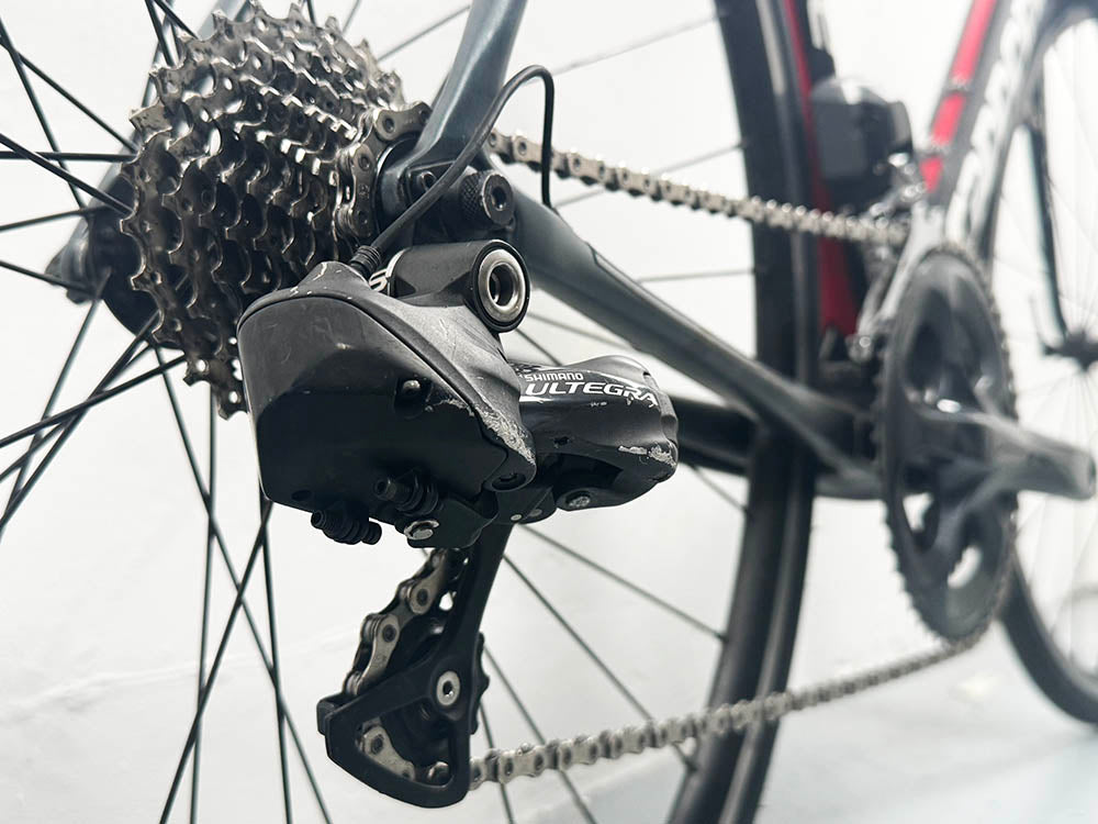 Cannondale Supersix evo hi-mod Shimano Ultegra Di2 Taille 56 / Roues H Plus Son