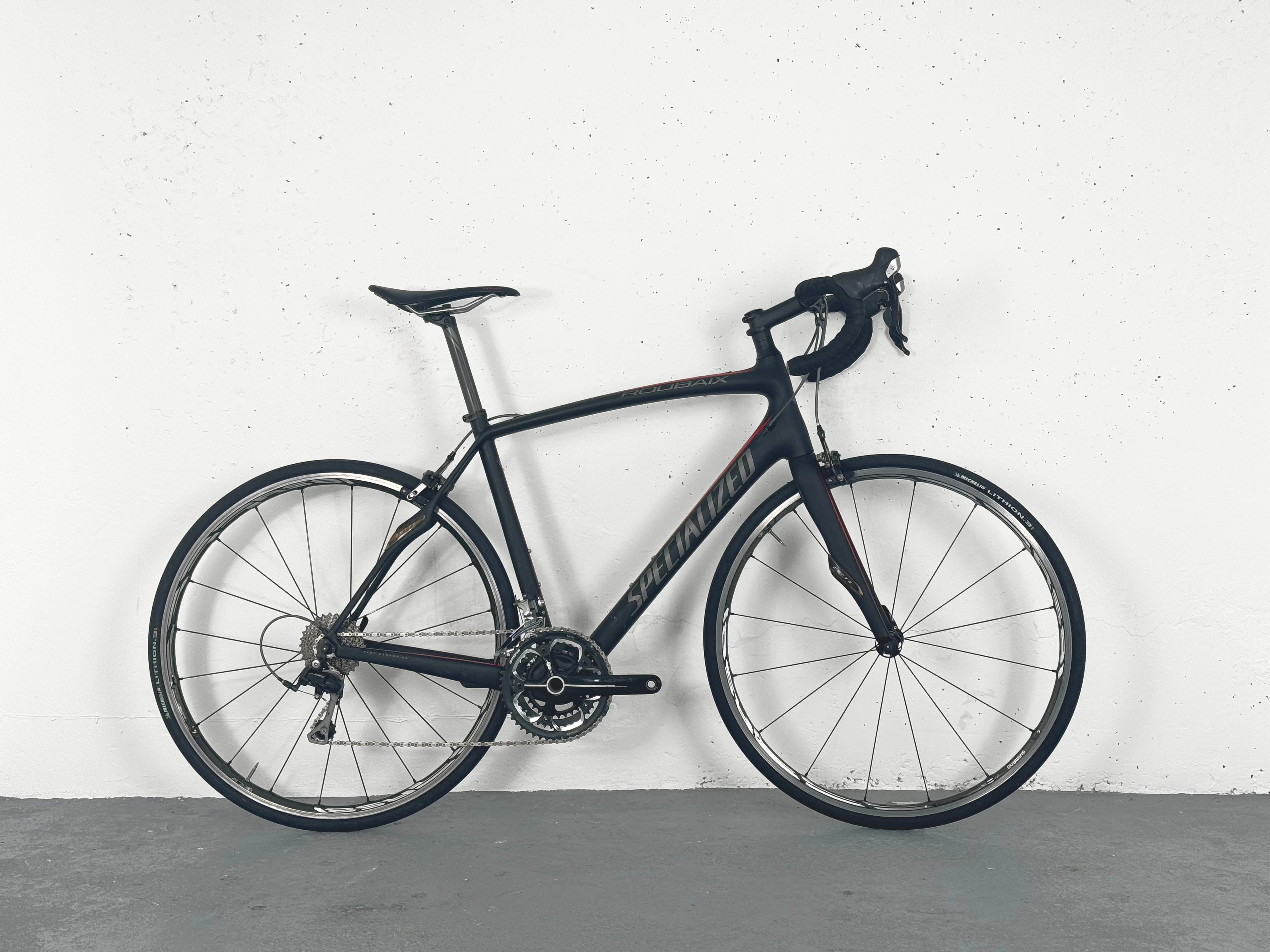 Specialized Roubaix Sport SL4 Shimano 105 Taille 56 / Roues Shimano RS 81