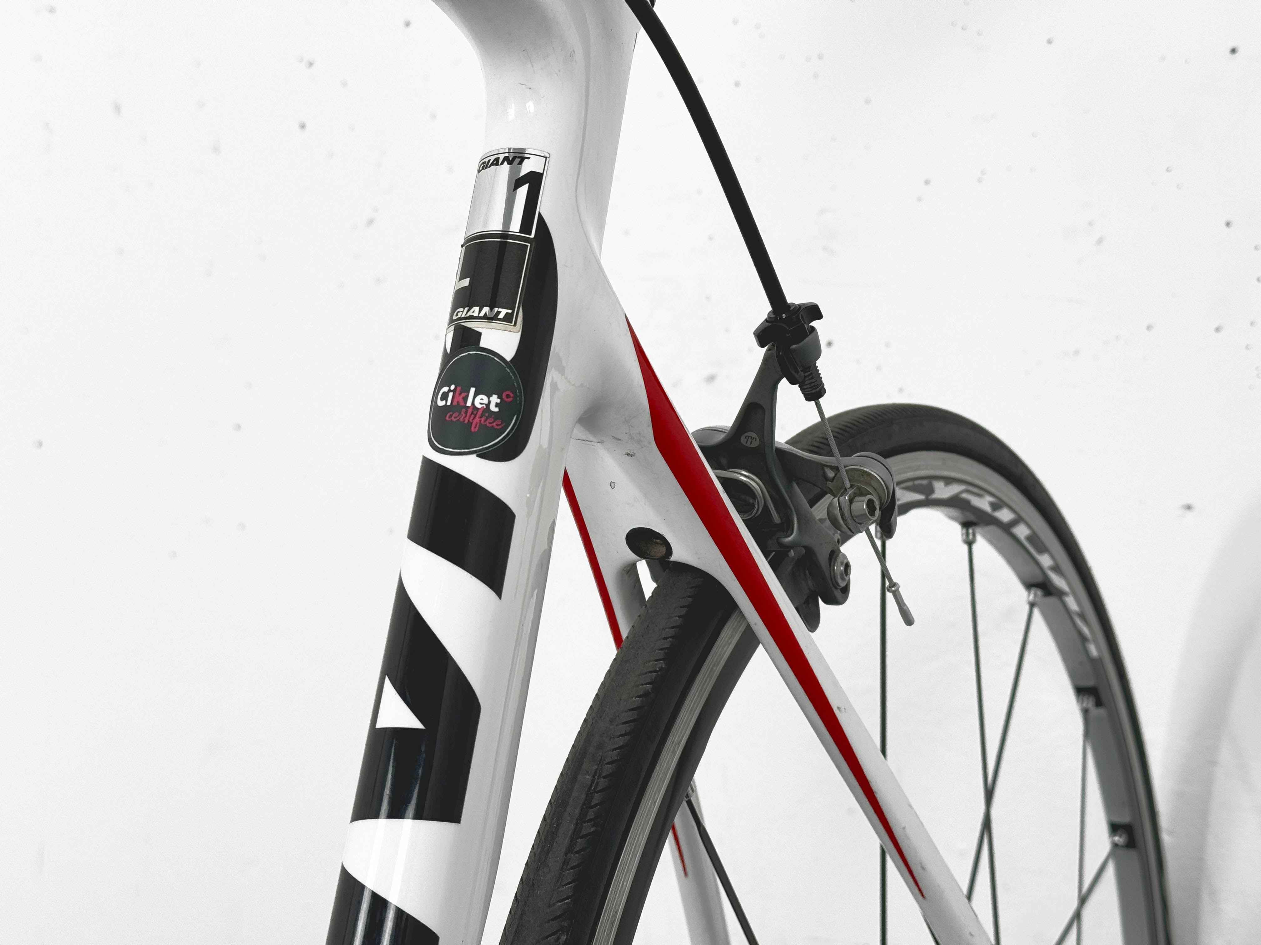 Giant Defy Advanced Shimano Ultegra Taille 58 / Roues Mavic Ksyrium Aluminium
