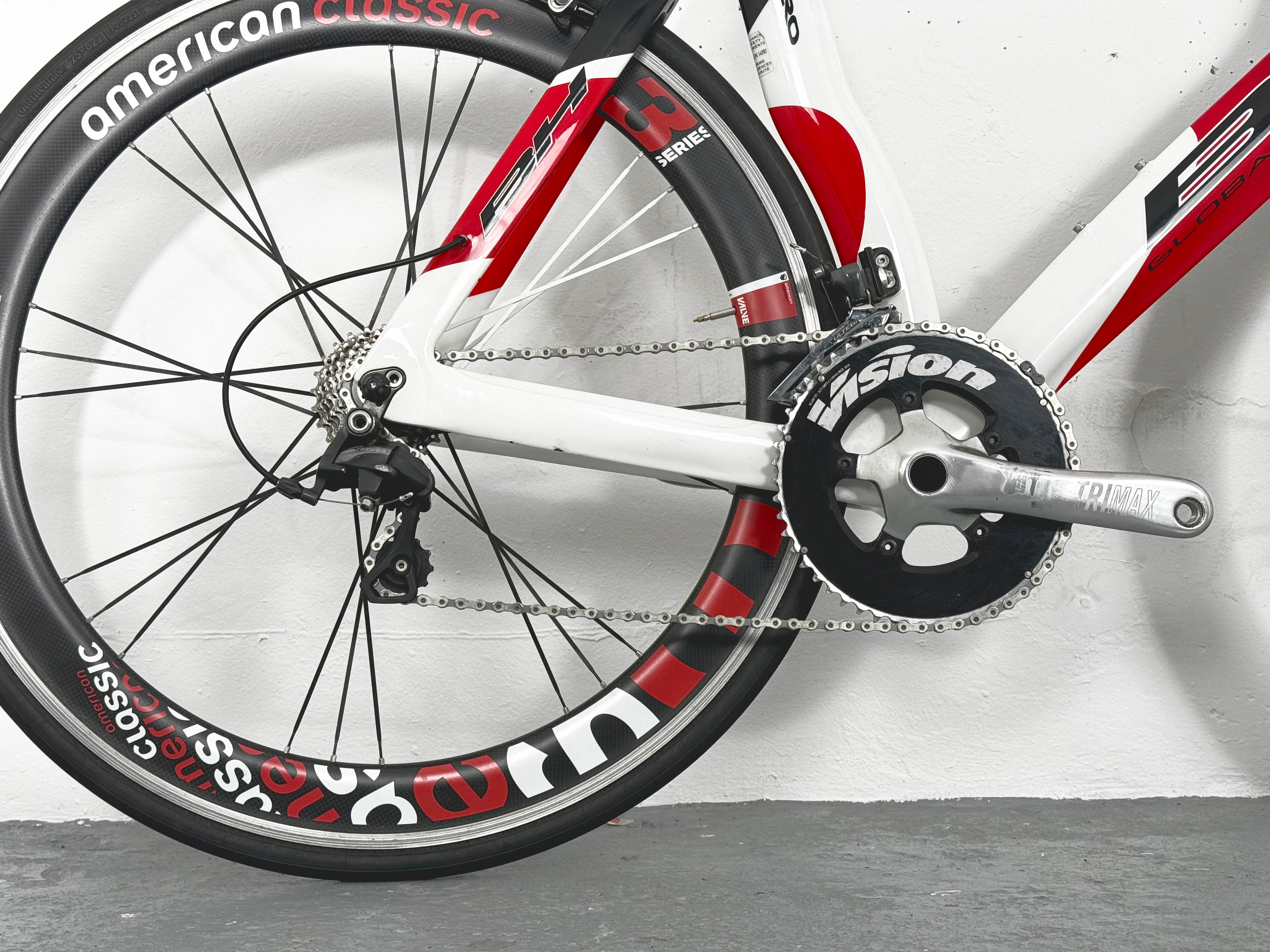 BH Aero Global Concept Shimano Ultegra Taille 54 / Roues American Classic Carbon 58