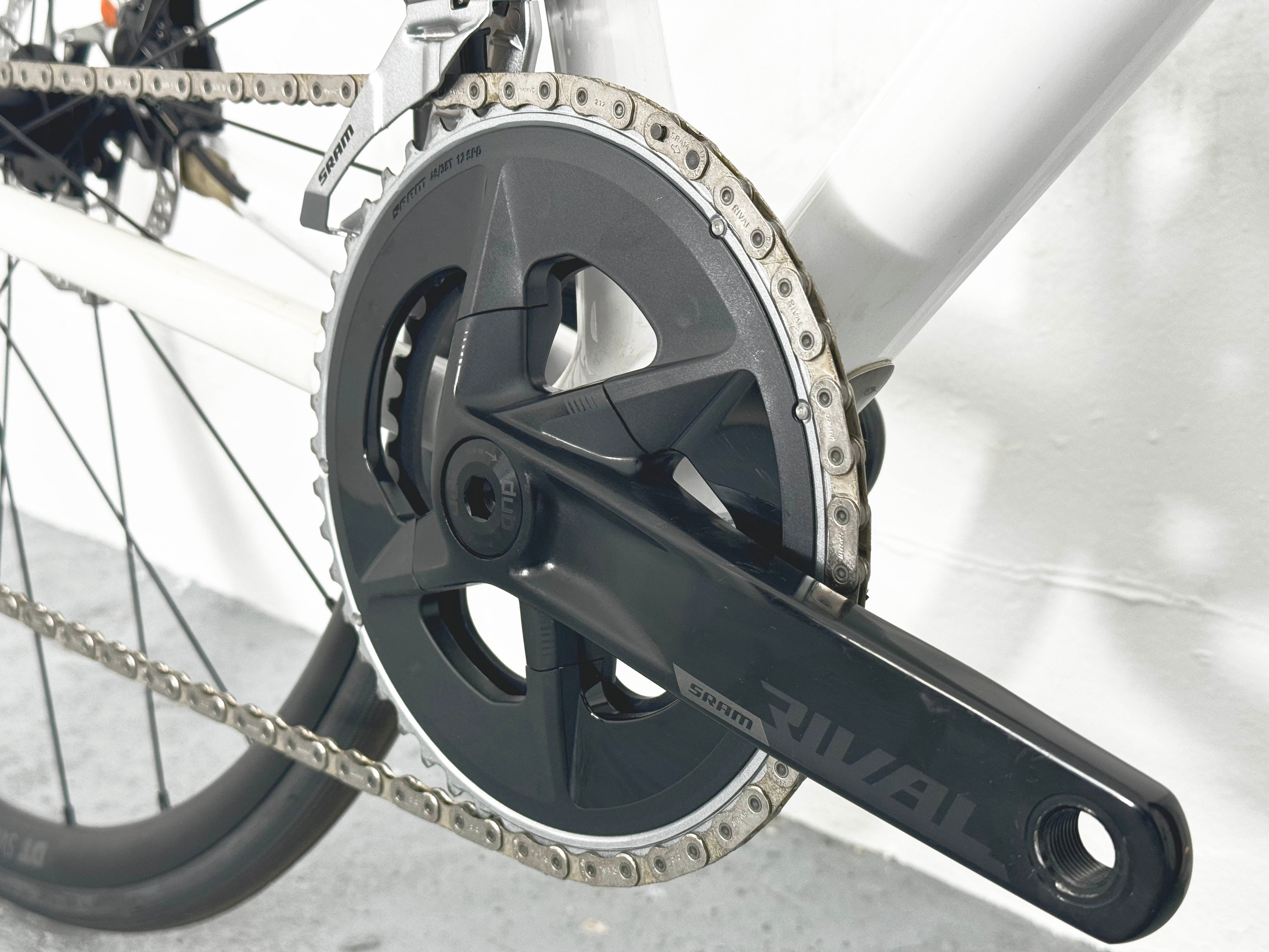 Specialized Aethos Pro Sram Rival AXS Taille 54 / Roues DT Swiss R470 Aluminium