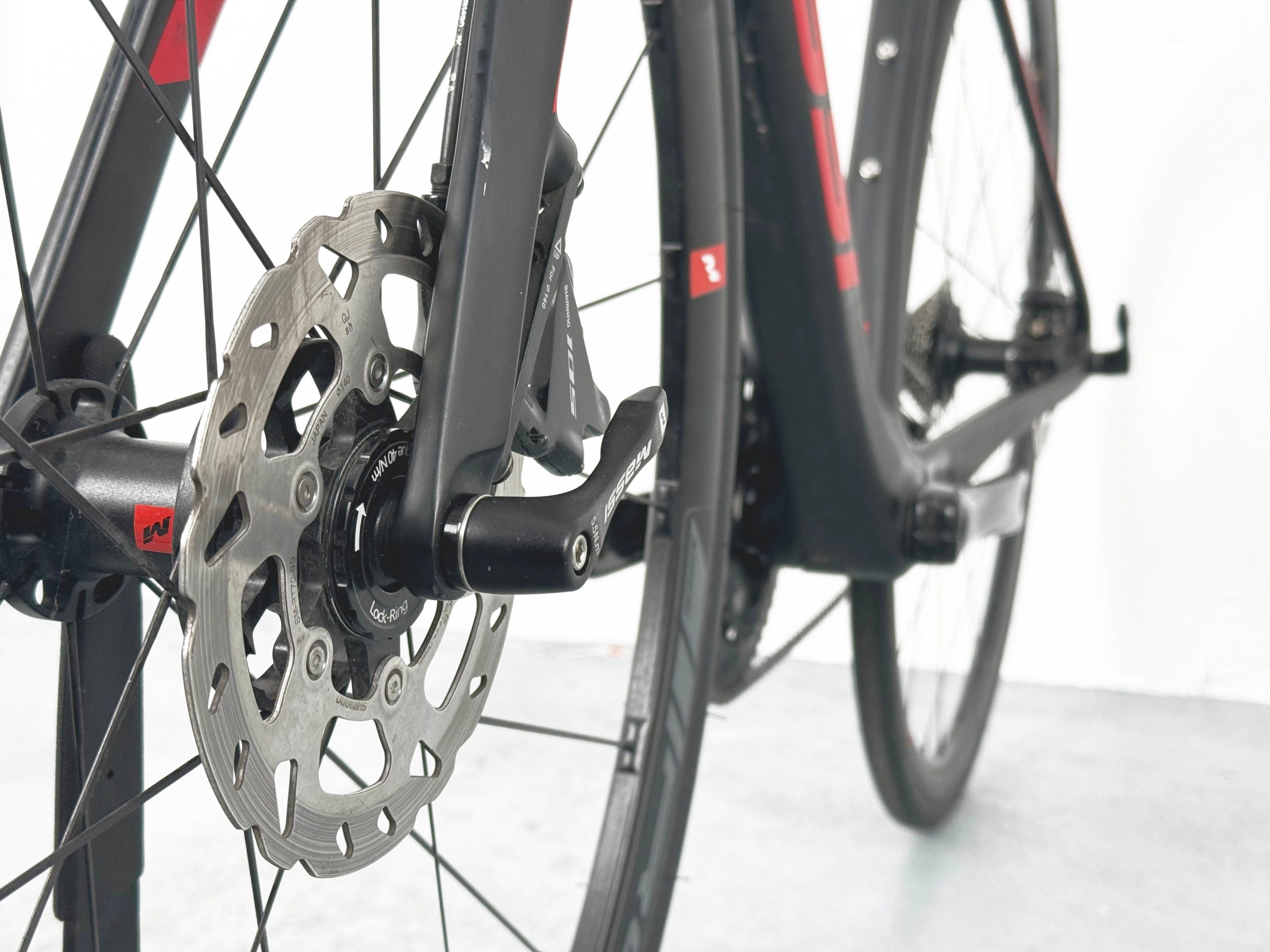 Massi Arrow 2 Shimano 105 Taille 52 / Roues Massi Roubaix Disc