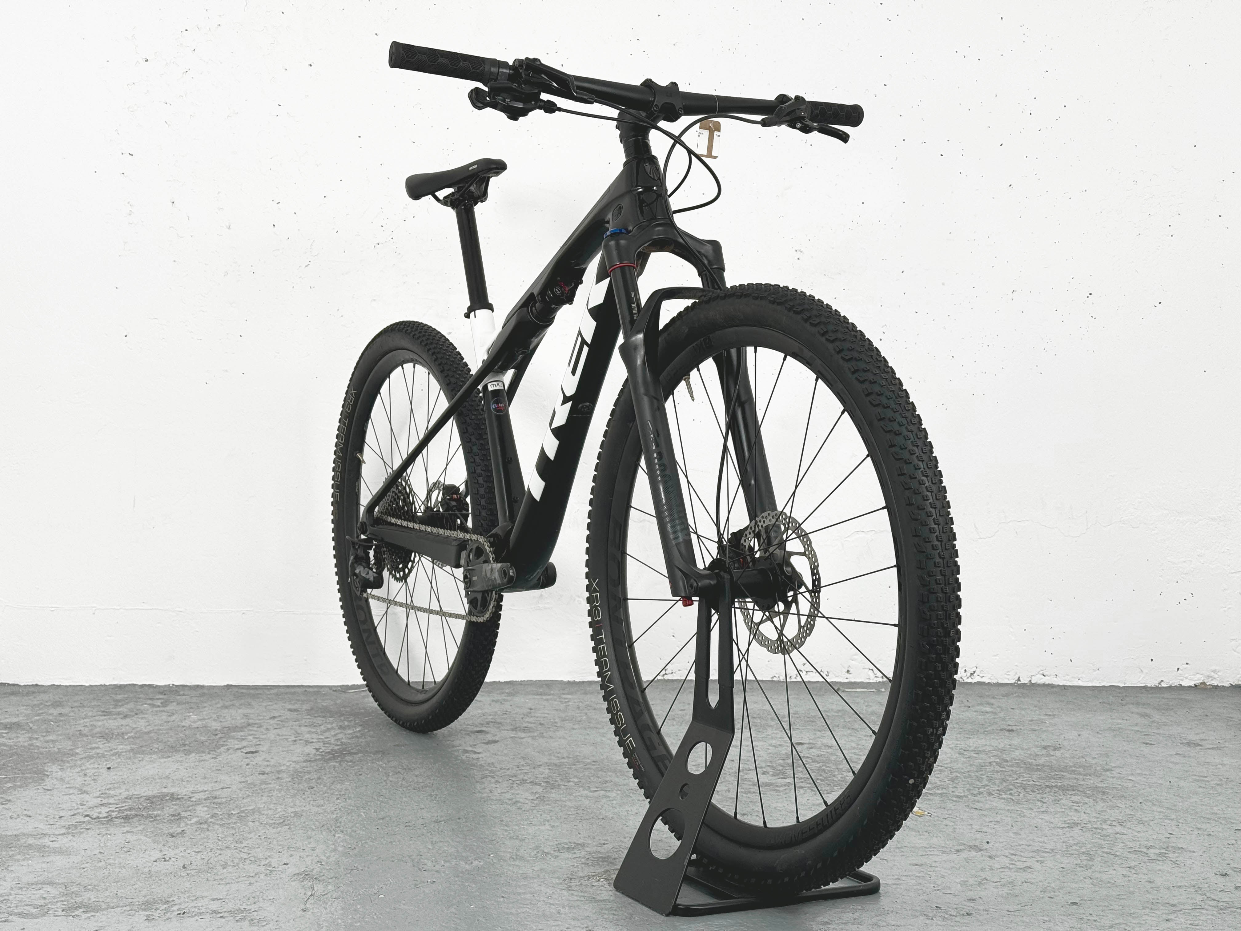 Trek Supercaliber 9.7 Sram NX Taille M-L / Roues Bontrager Kovee Elite 23