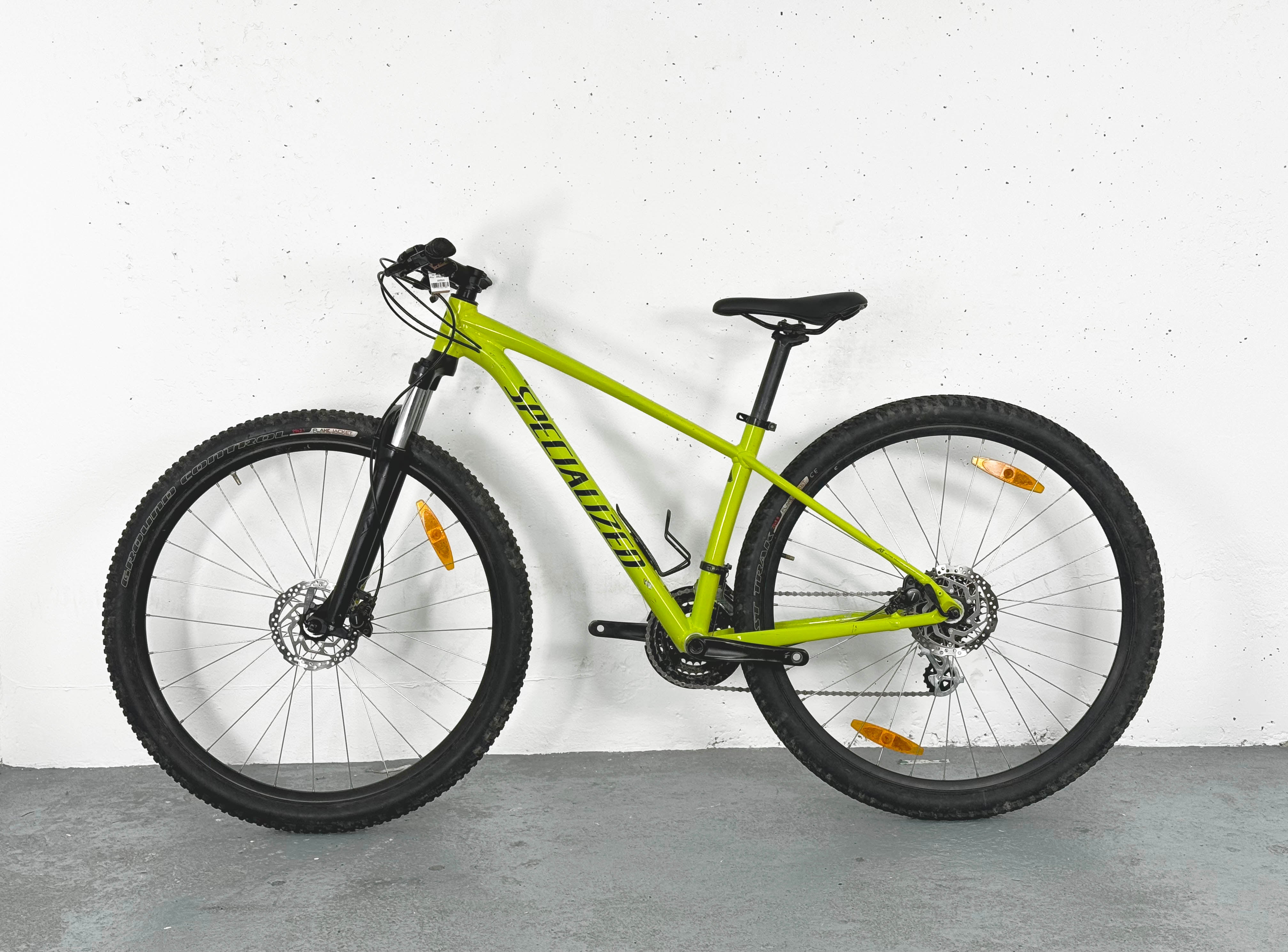 Specialized Rockhopper Shimano Altus Taille S / Roues Shimano