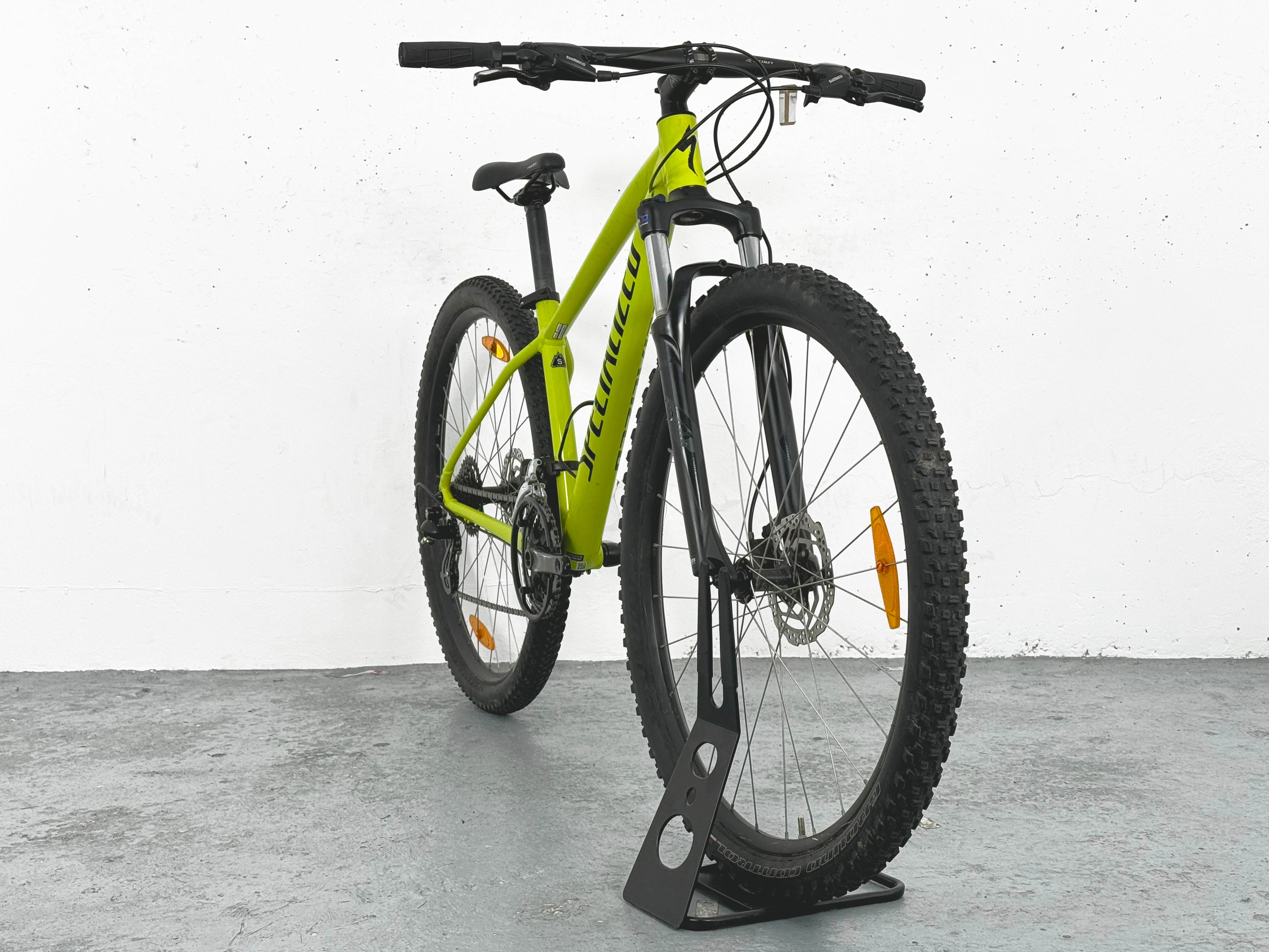 Specialized Rockhopper Shimano Altus Taille S / Roues Shimano