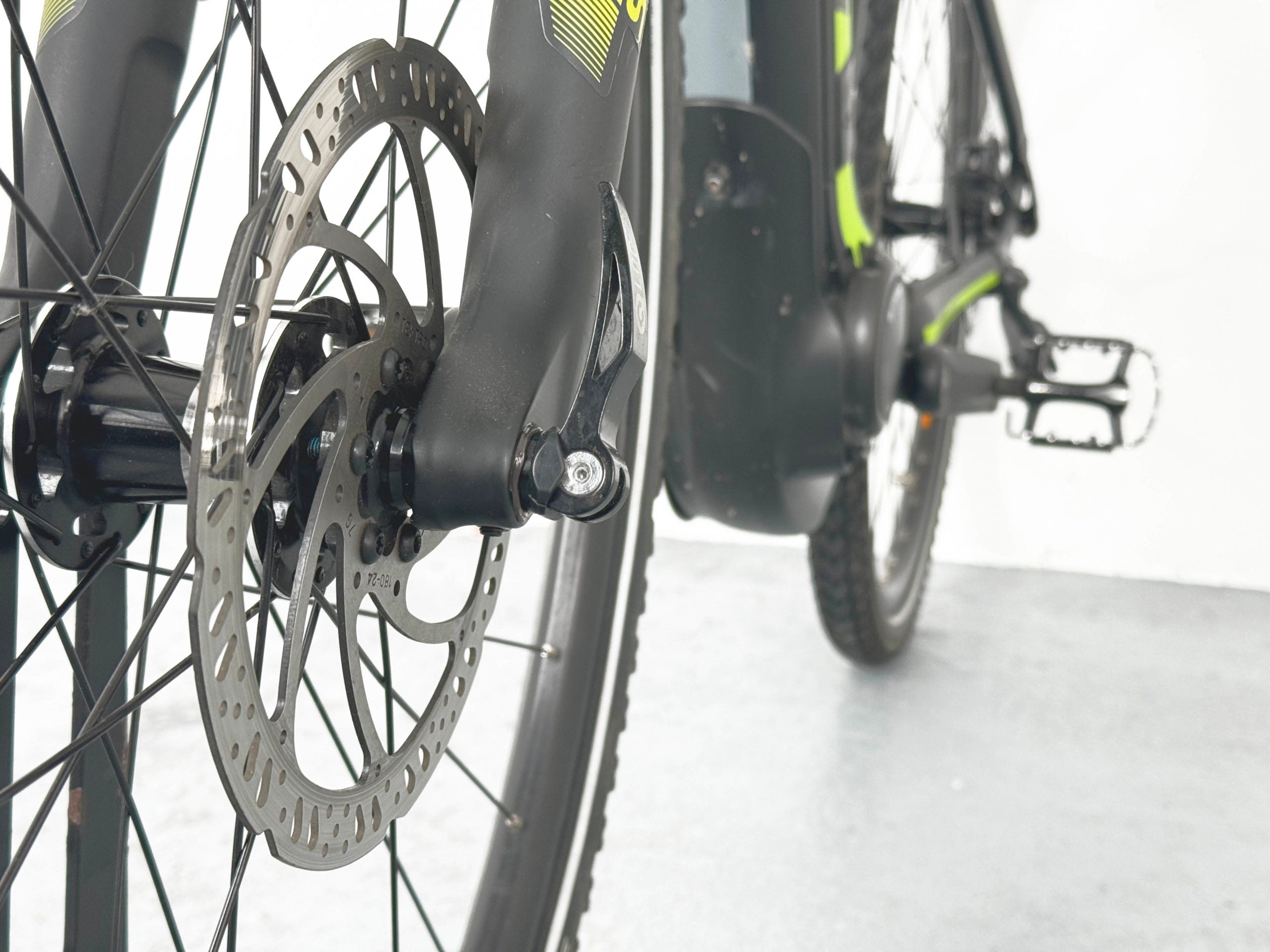 Vélo électrique Giant Explore E3 + GTS Taille 54