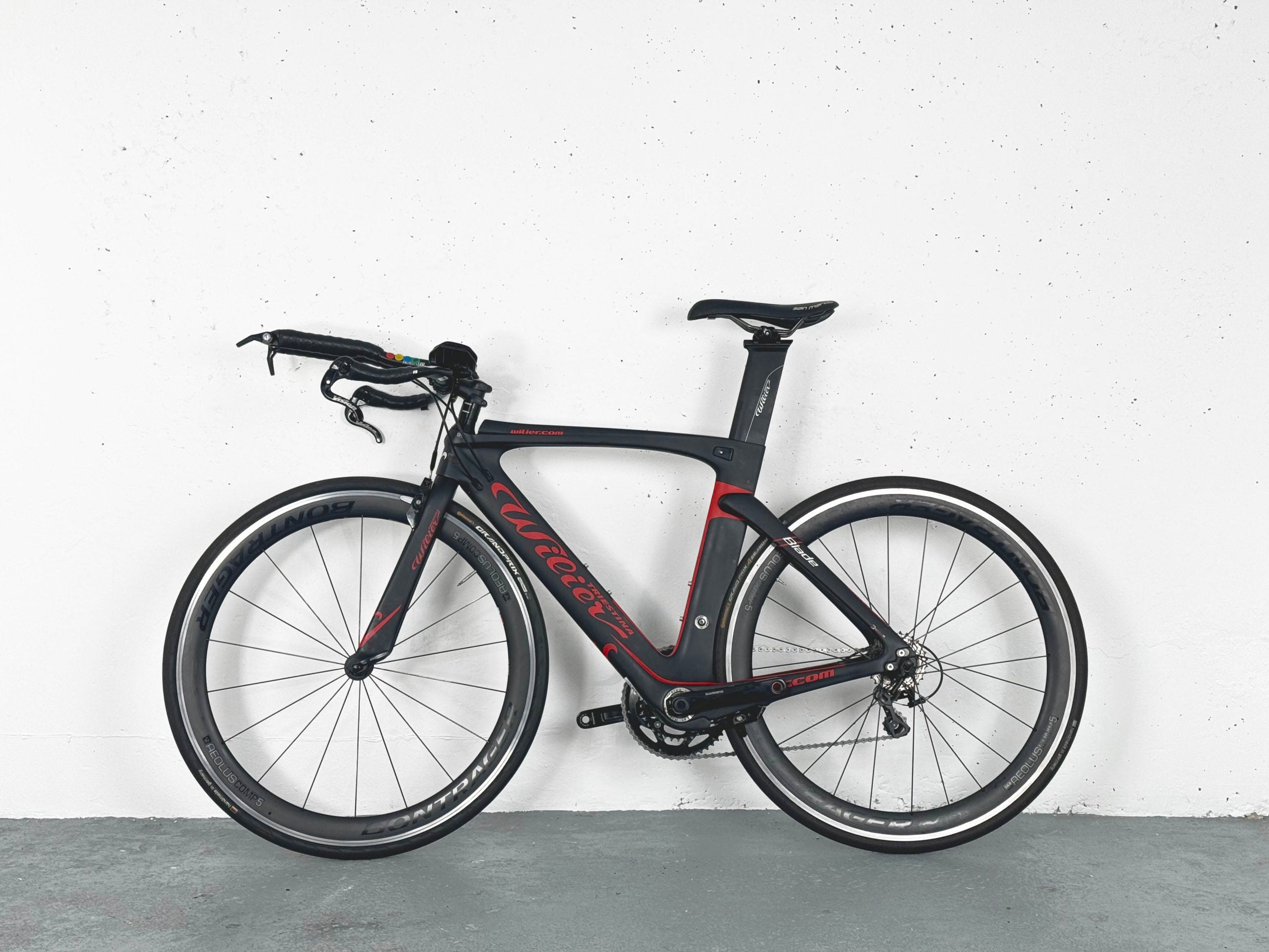 Wilier-Triestina Blade Shimano 105 Taille 52 / Roues Bontrager Aeolus Comp 5