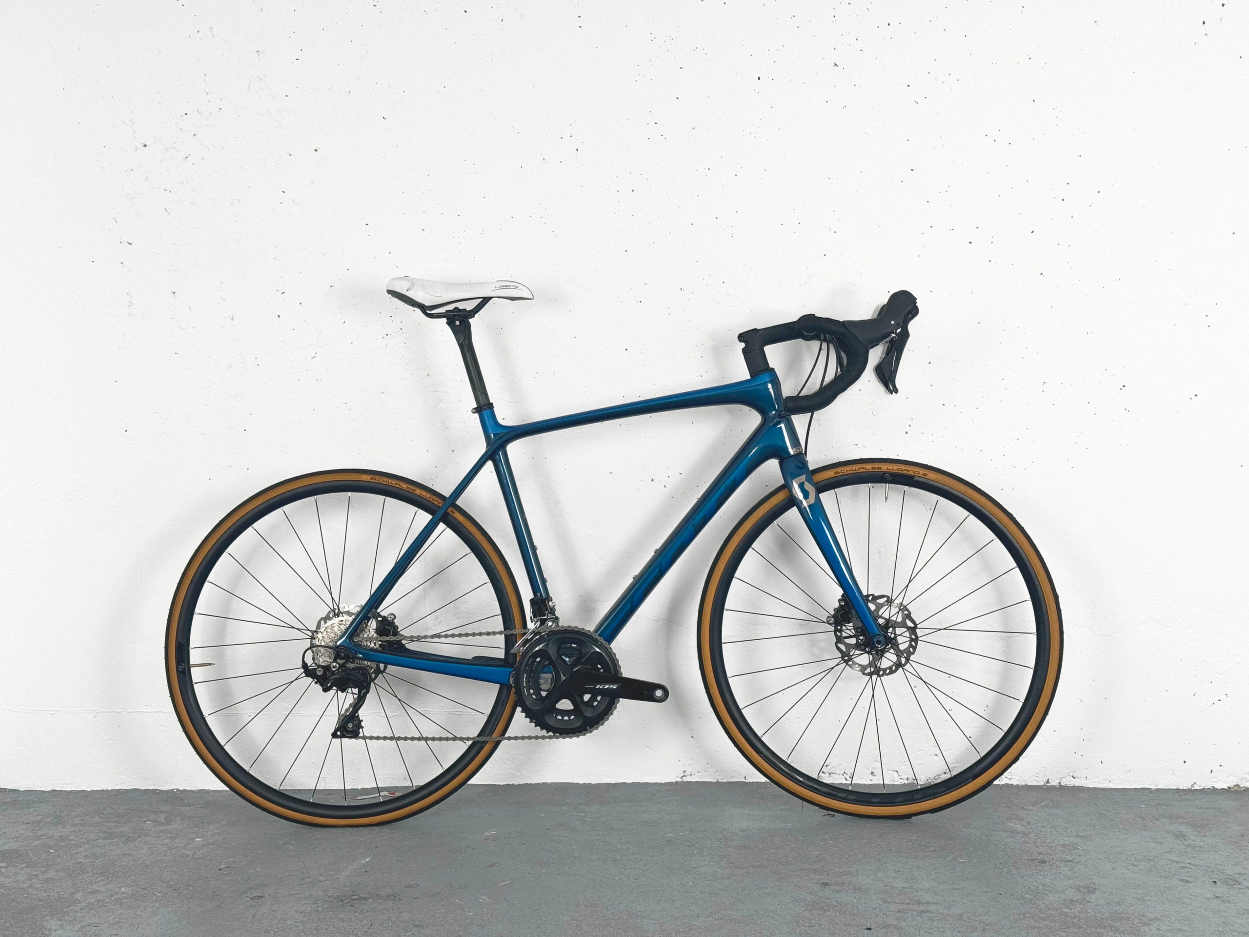 Scott Addict 20 Disc Shimano 105 Taille 54 / Roues Syncros RP 2.0 Disc