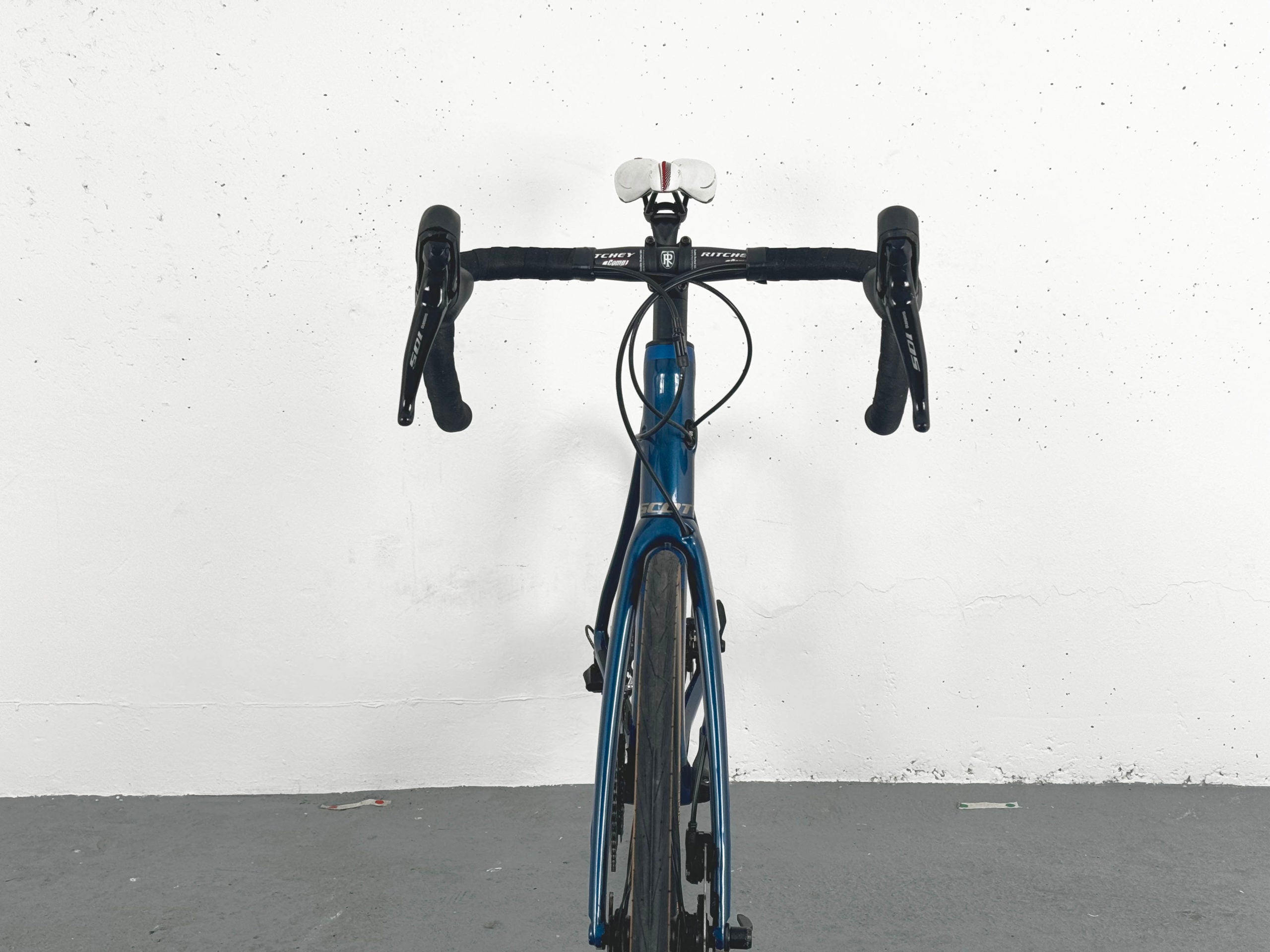 Scott Addict 20 Disc Shimano 105 Taille 54 / Roues Syncros RP 2.0 Disc